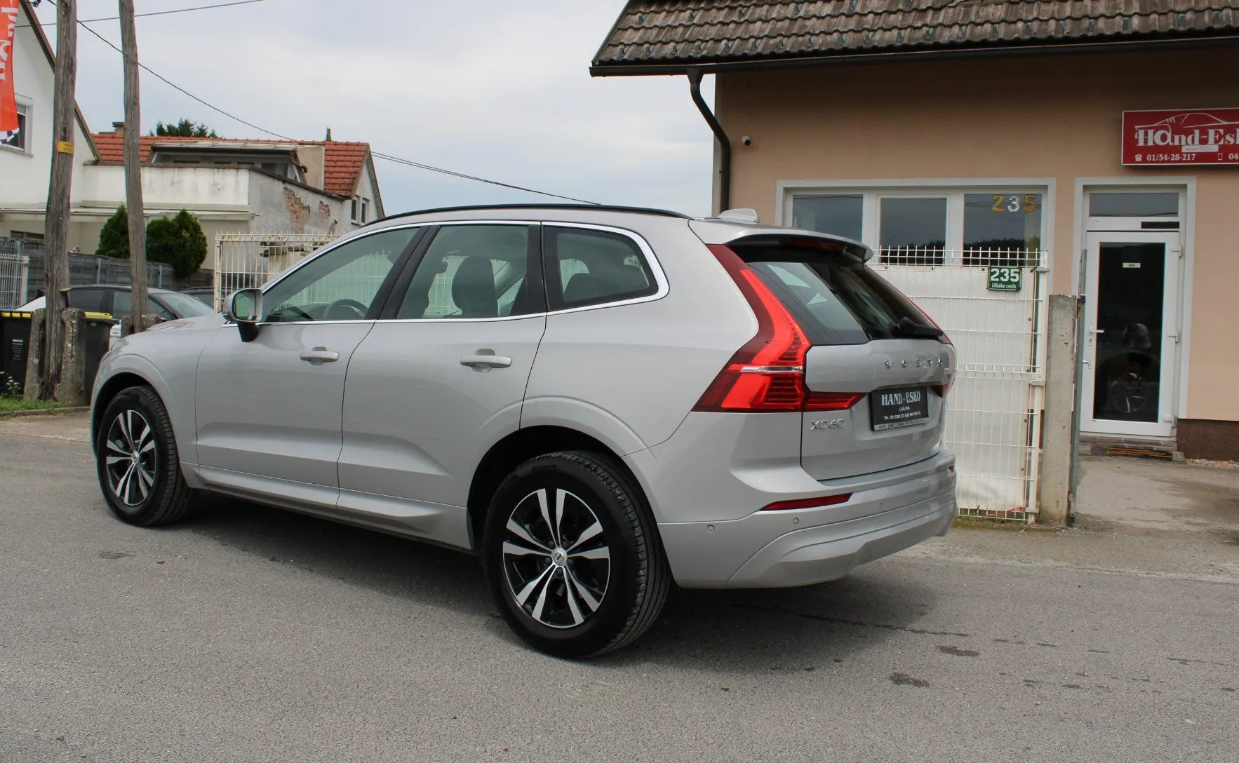 Zunanja slika - Volvo XC60 - B4D AWD Momentum Avt. - 9