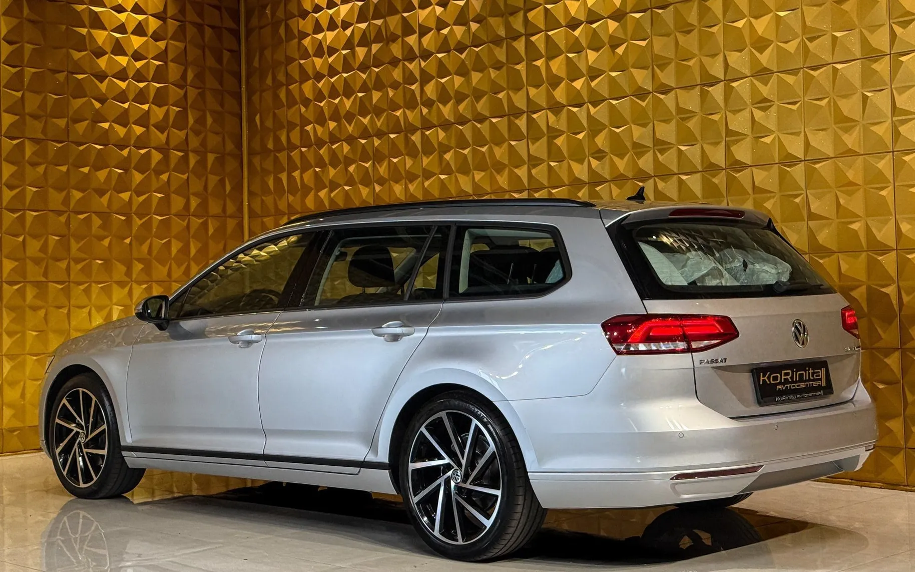 Zunanja slika - Volkswagen Passat Variant - 2.0 TDI Comfortline AVT.-NAV-TEMP - 2