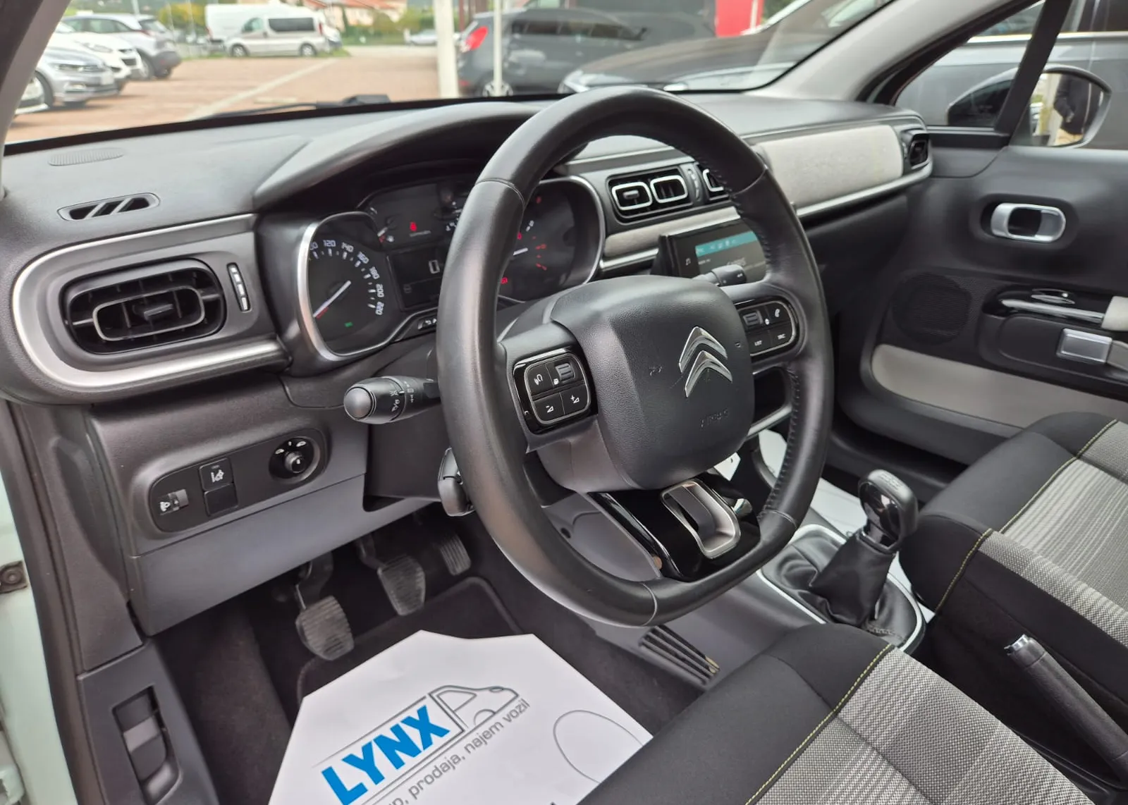 Zunanja slika - Citroën C3 - 1.2-HITRI KREDIT,LEAISNG BREZ POLOGA-JAMSTVO - 11