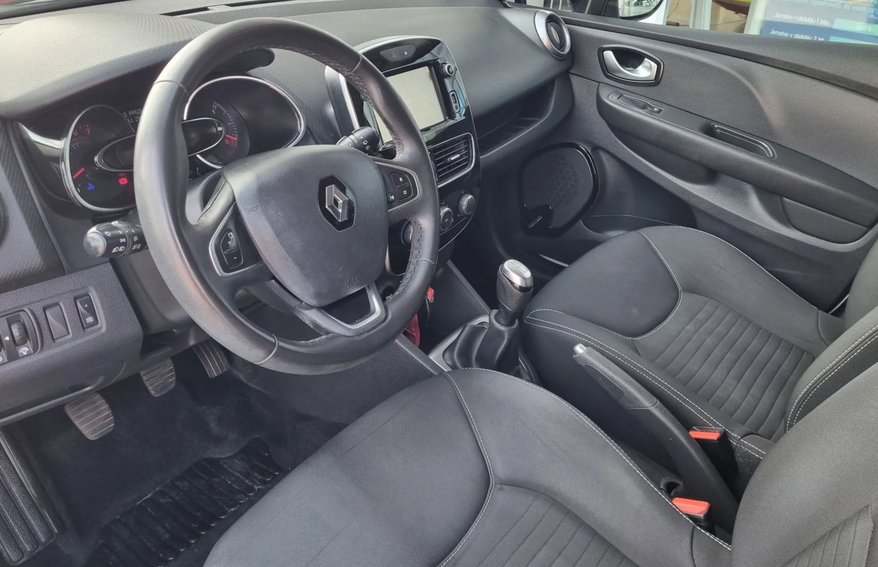 Zunanja slika - Renault Clio - Grandtour 0.9 TCe - SLOVENSKO POREKLO - 2. LASTNIK - 9