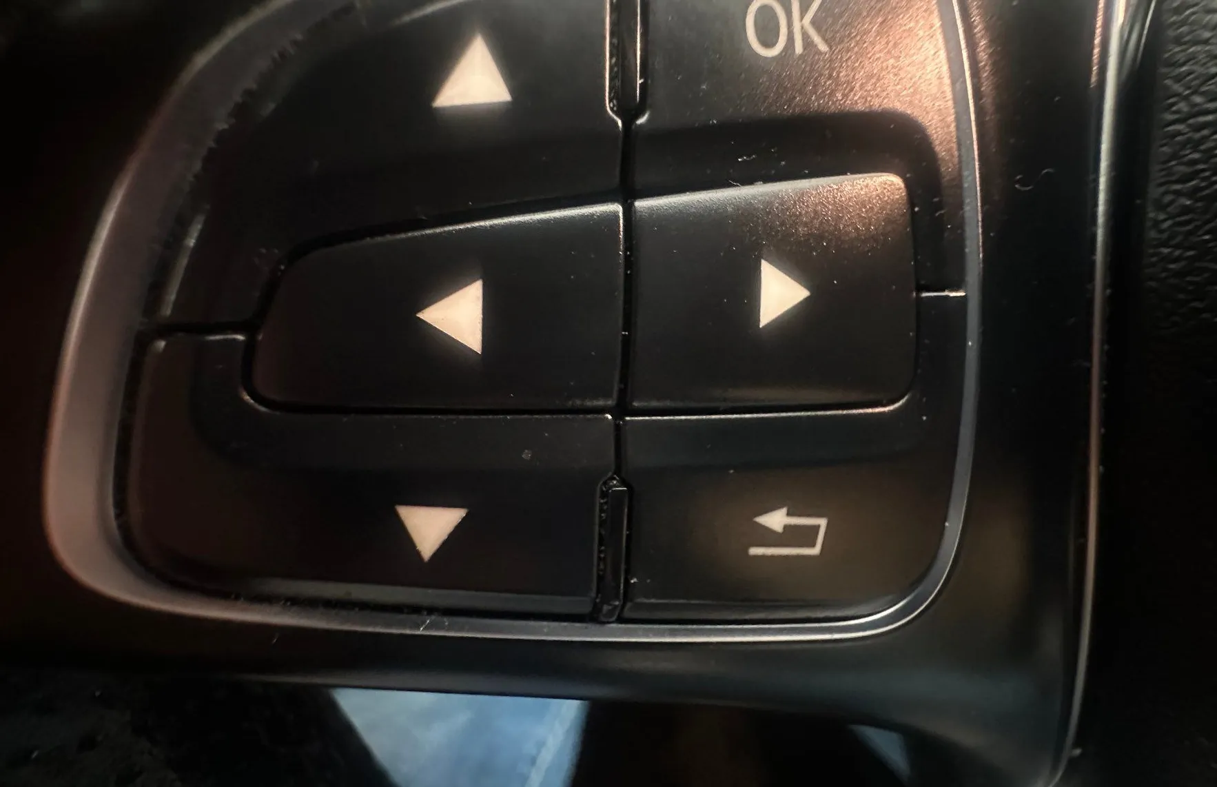 Zunanja slika - Mercedes-Benz GLA-Razred - GLA 180 Avt.KAMERA.USNJE.LED.NAVI. - 8