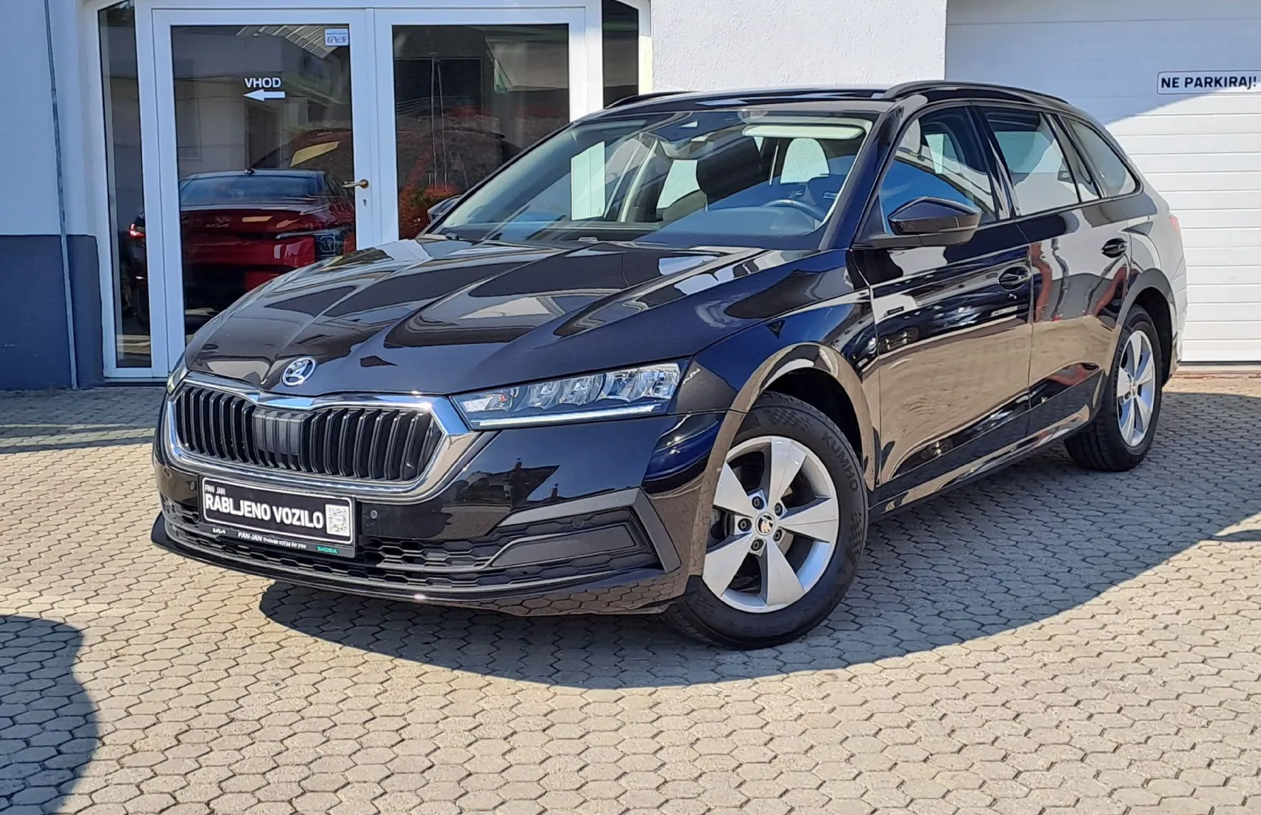 Zunanja slika - Škoda Octavia - Combi 2.0 TDI Ambition DSG - 1