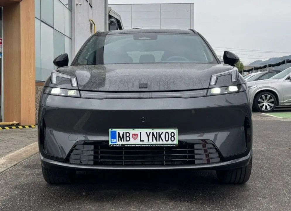 Zunanja slika - Lynk & Co 08 - 1.5 TD Plug-In Hibrid More - 2