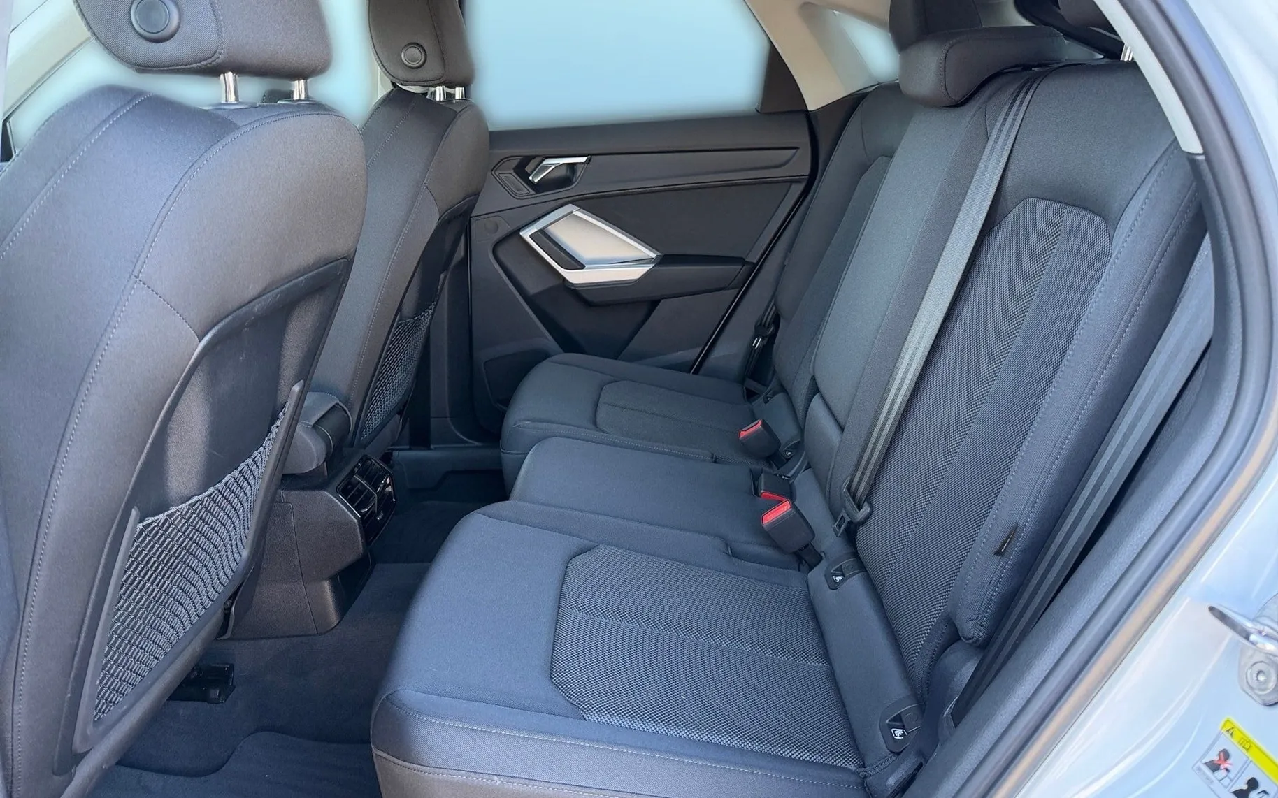 Notranja slika - Audi Q3 Sportback - 35 TDI S tronic Advanced-Mrtvi kot-ACC-Kamera..... - 11