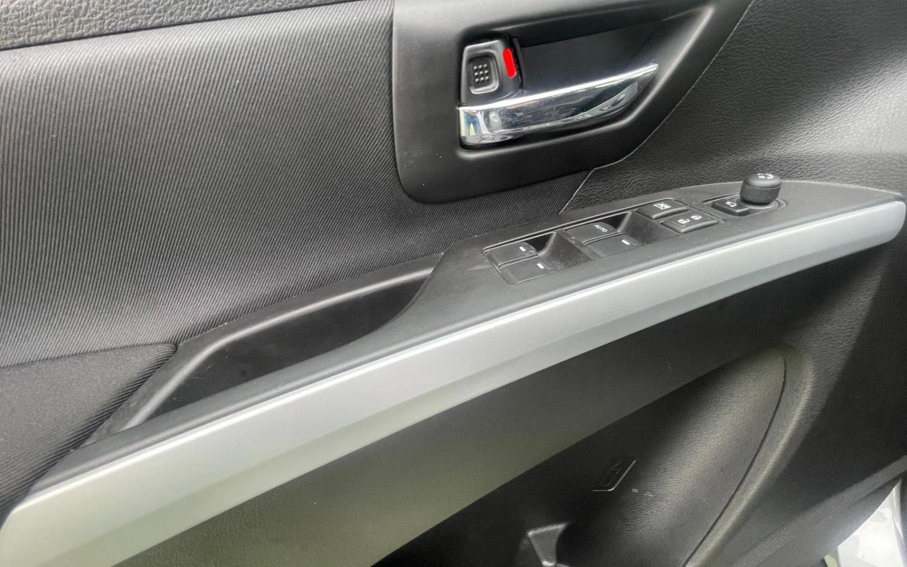 Zunanja slika - Suzuki S-Cross - SX4 1.4 BOOSTERJET HYBRID.NEMŠKI.KAMERA.LED.. - 17