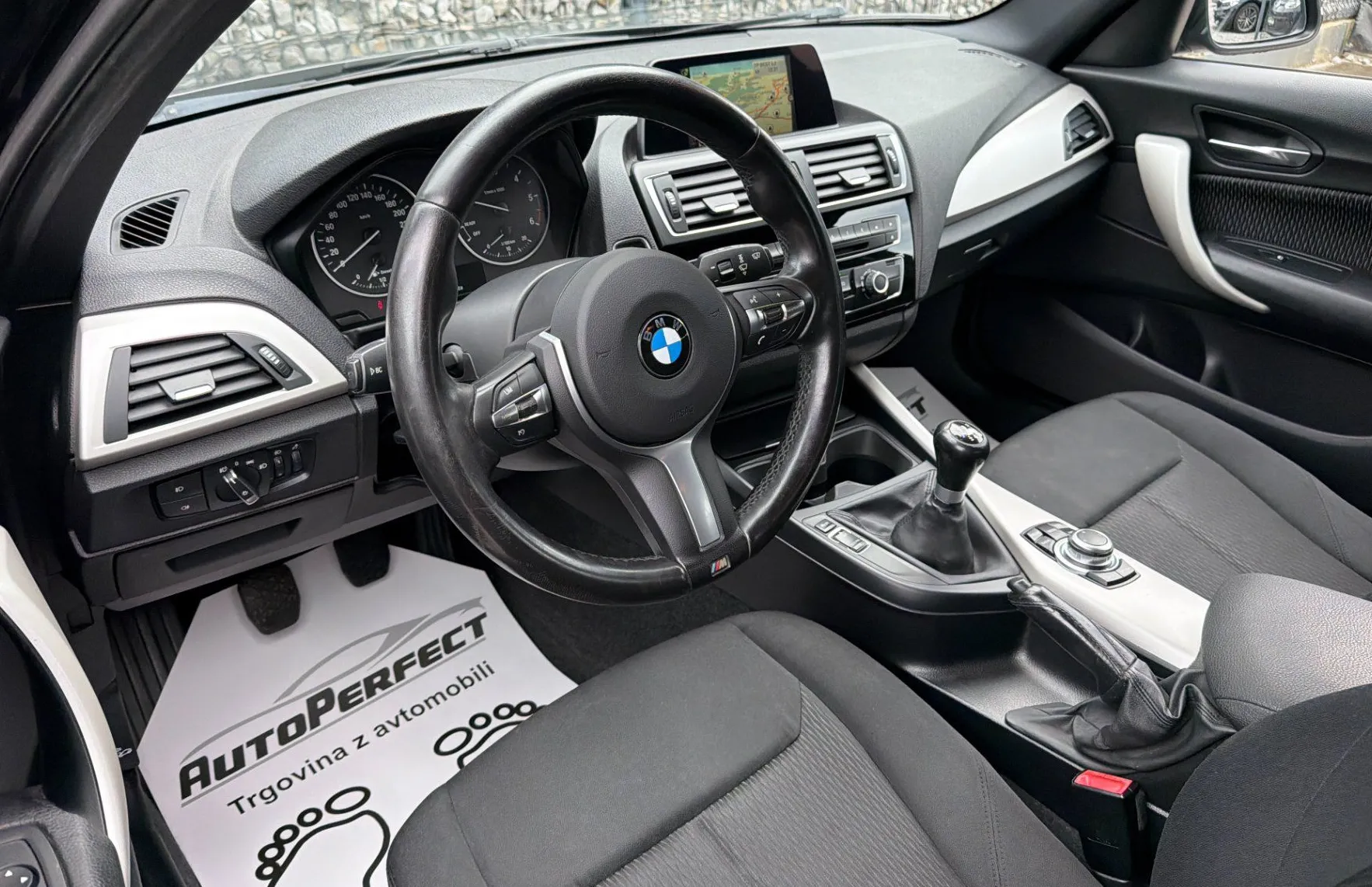 Zunanja slika - BMW Serija 1 - : 114d M Sport | Navi | PDC | LED - 9
