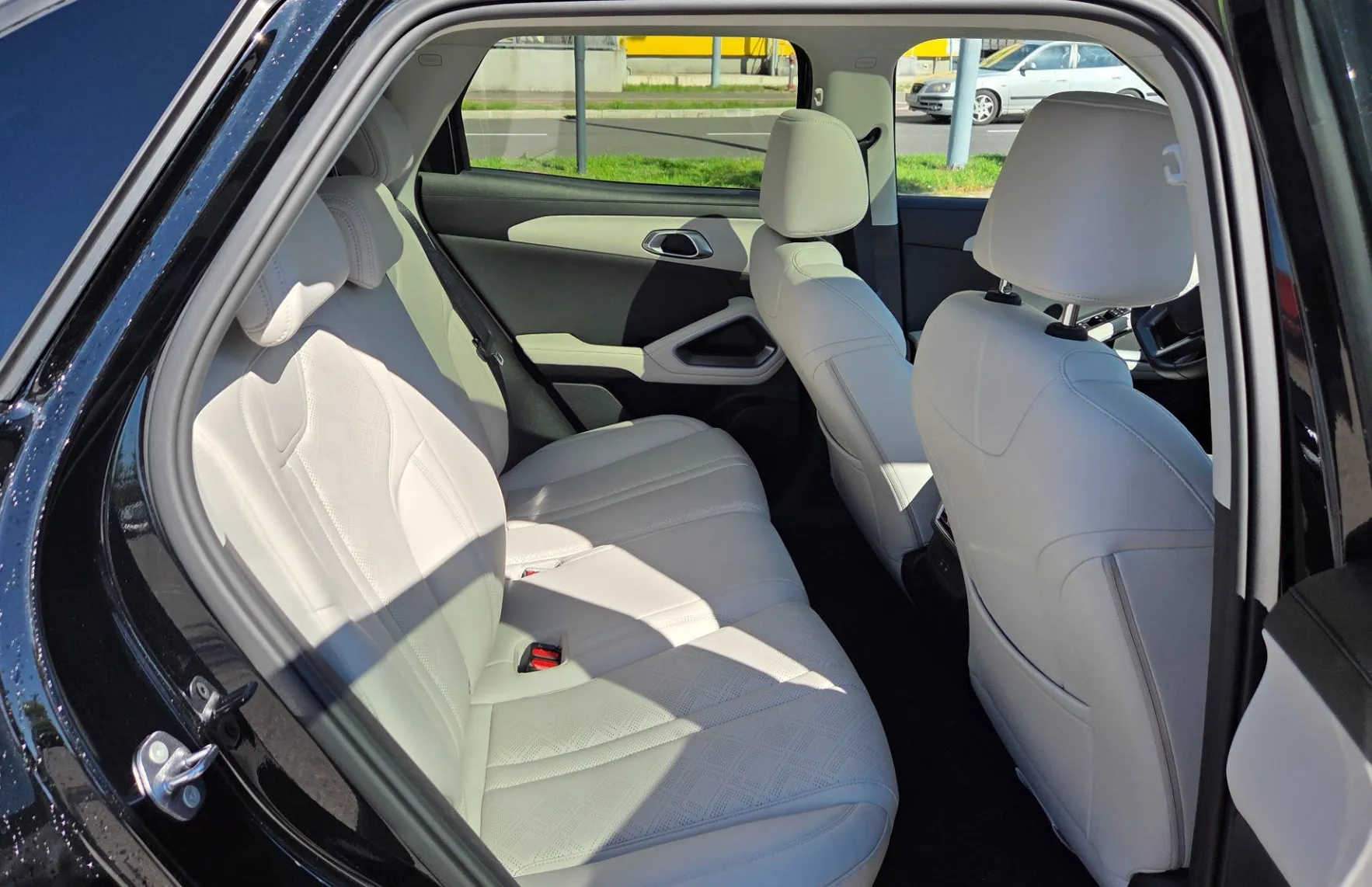 Zunanja slika - BYD ATTO 2 - DM-i BOOST PHEV 156kw baterija 18kw - 9