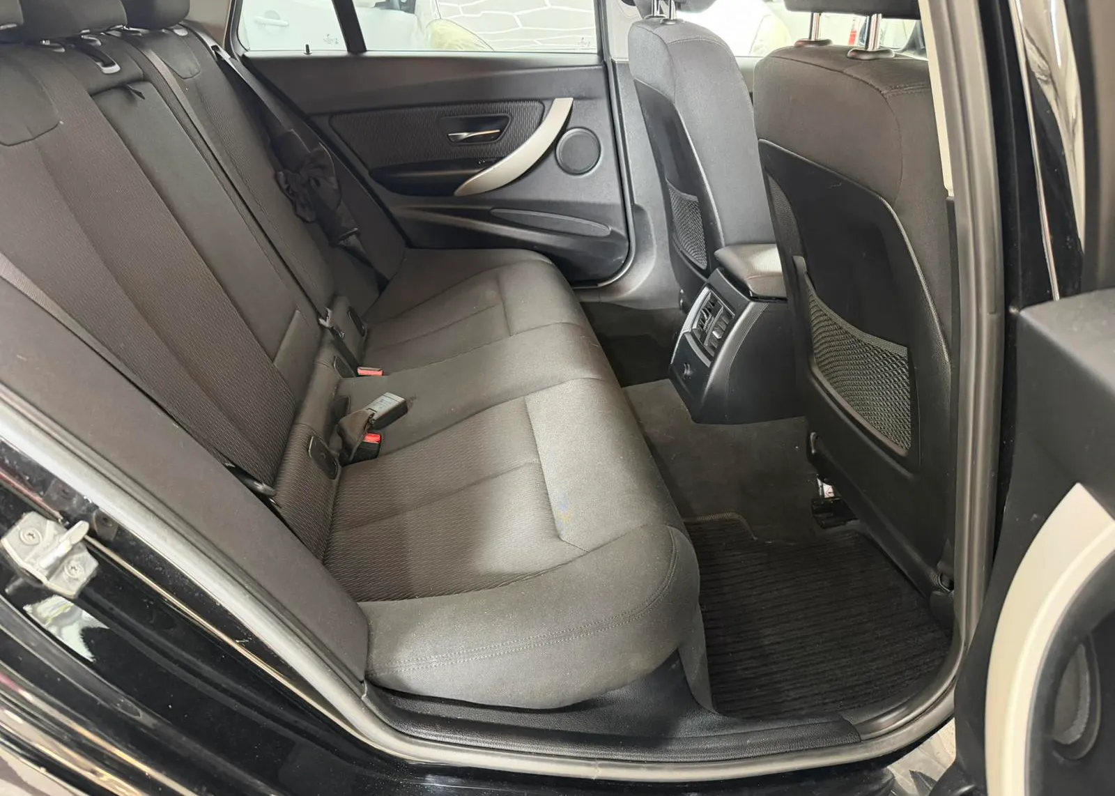 Zunanja slika - BMW Serija 3 - 318D AUT. - 7