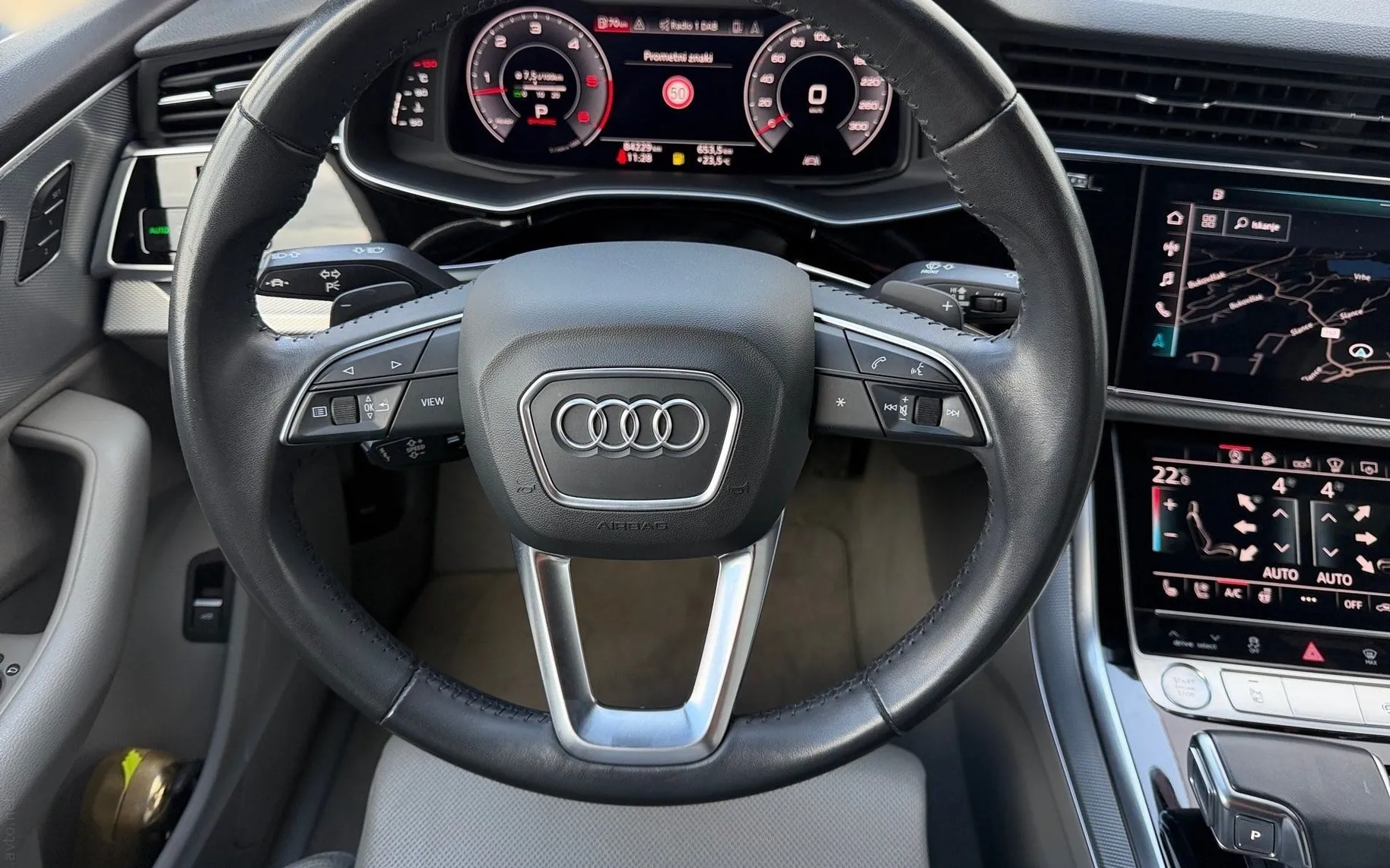 Notranja slika - Audi Q7 - quattro 45 TDI Tiptronic-Vlečna kljuka-360 kamera. - 8