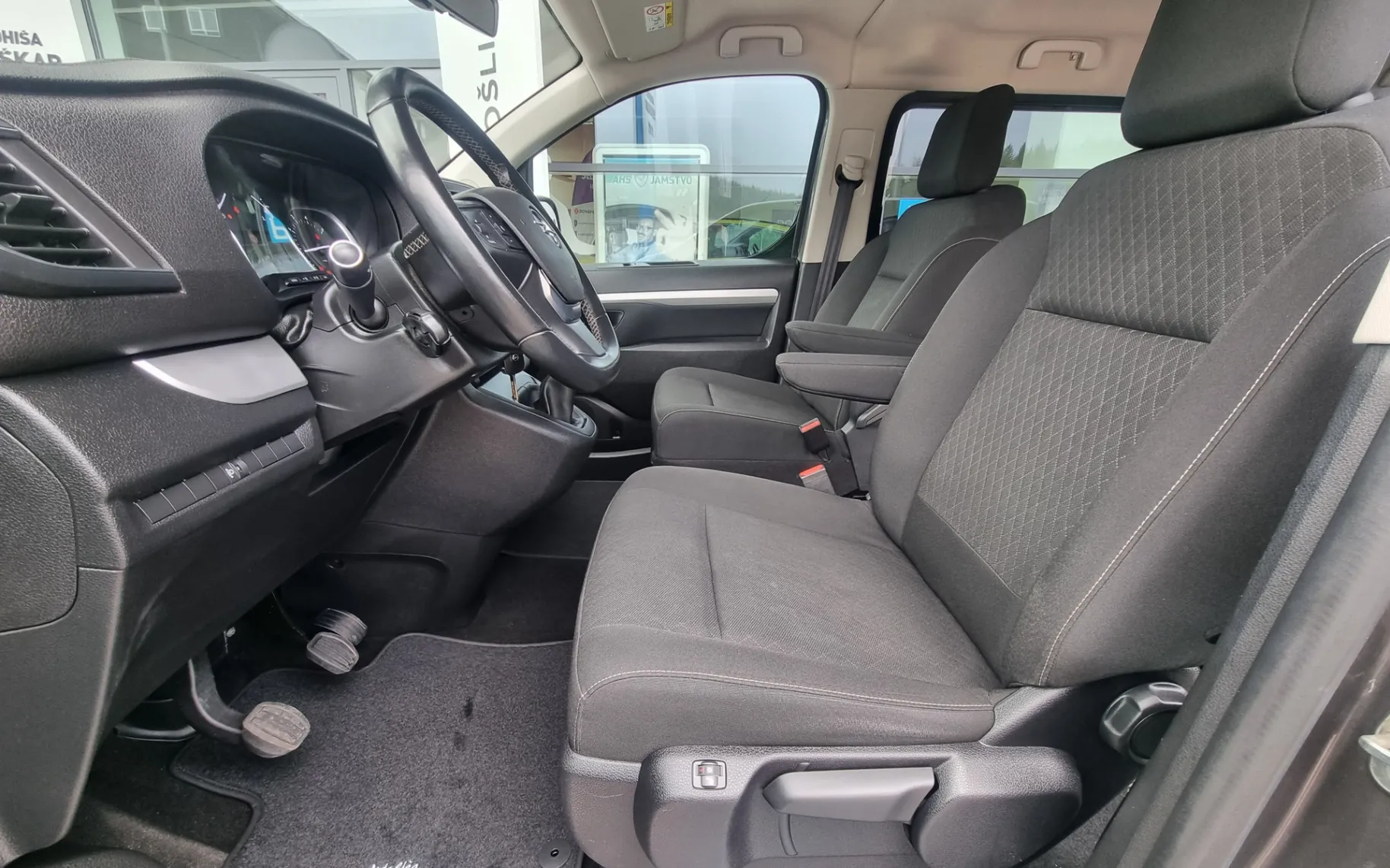 Zunanja slika - Opel Zafira - Life 2.0d M - 8 sedežev + VLEČNA KLJUKA - 19