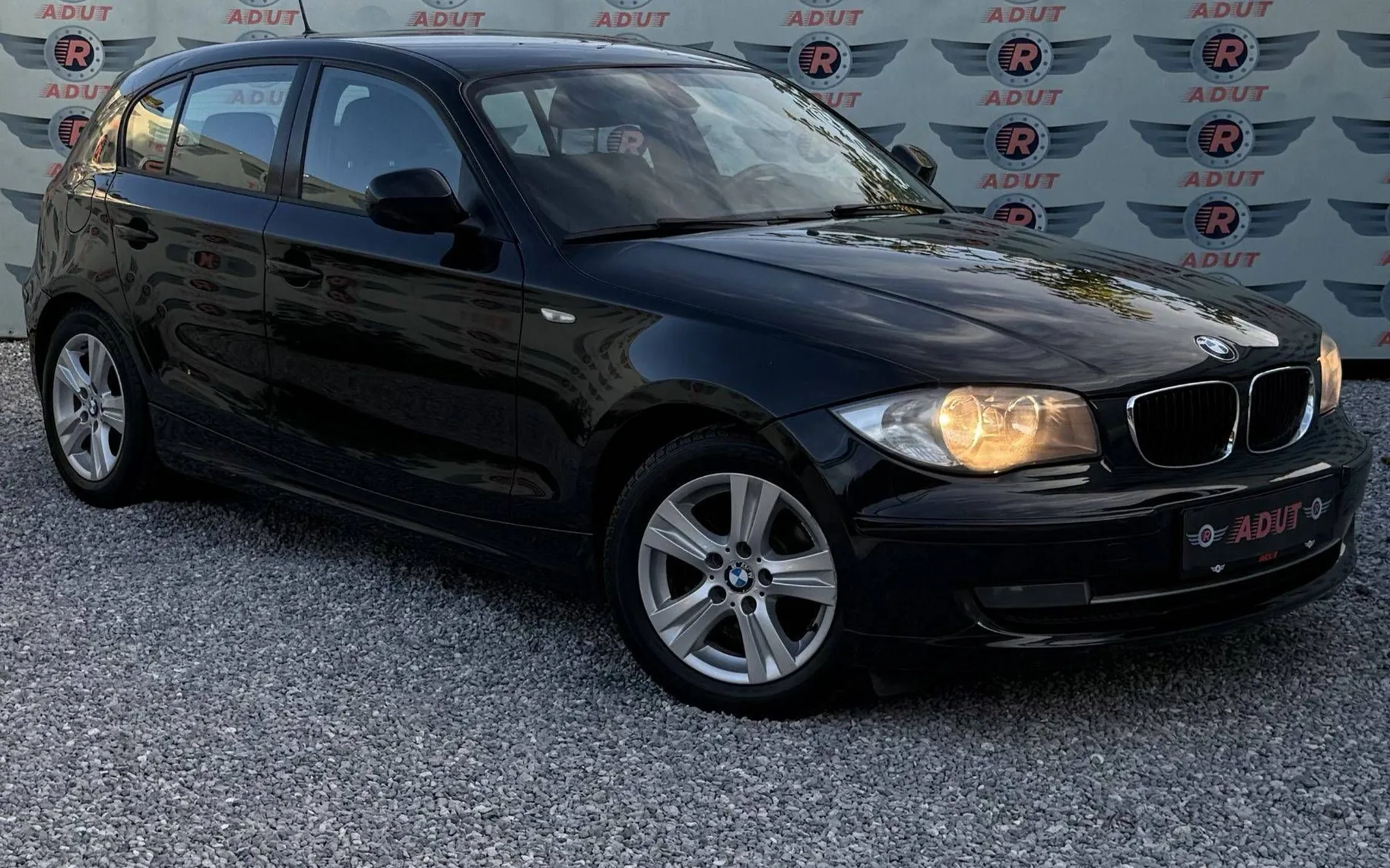 Zunanja slika - BMW Serija 1 - : 116d-PARK SENZ ZADAJ-TEMP-LEPO OHRANJEN... - 1
