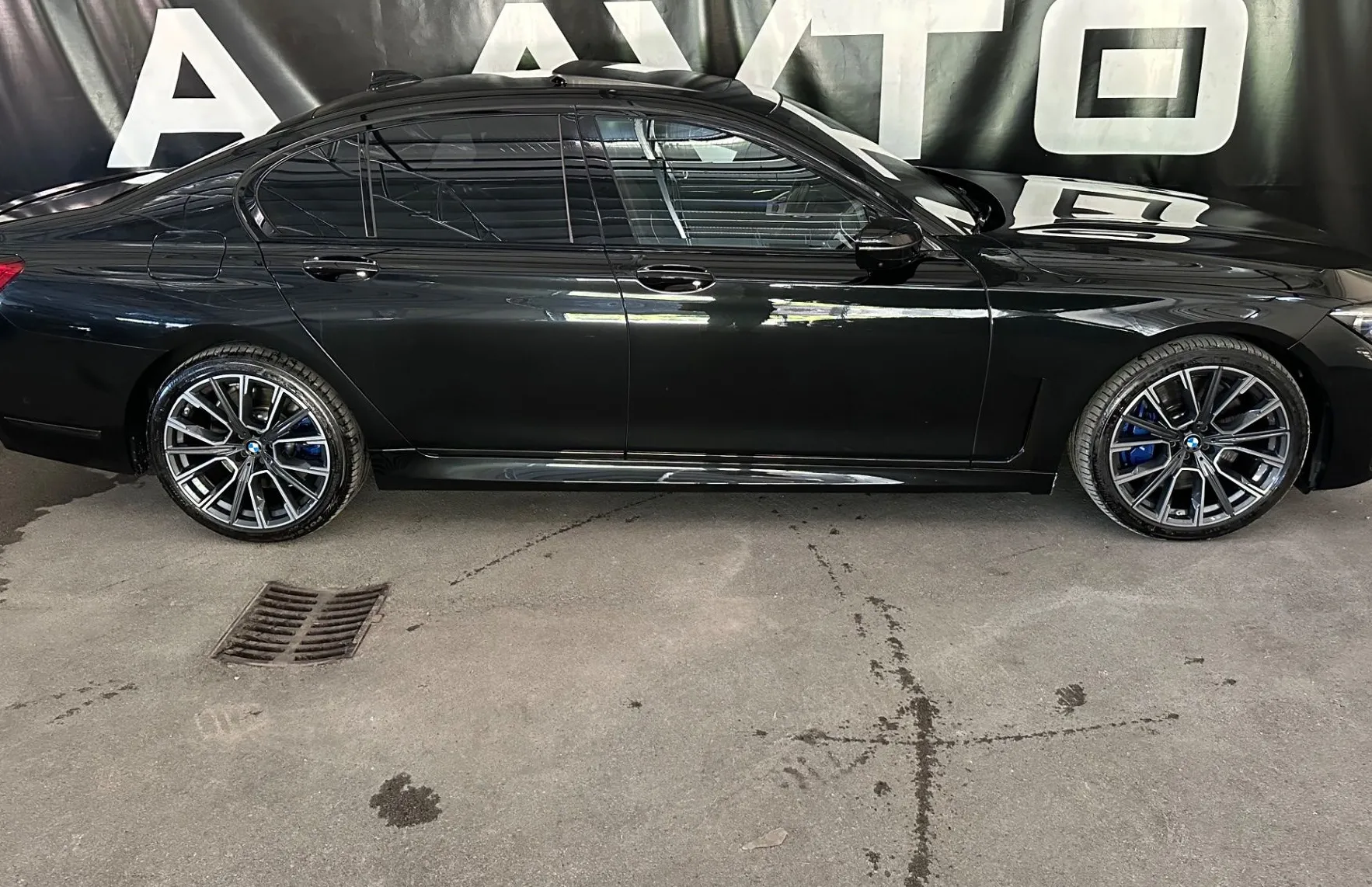 Zunanja slika - BMW Serija 7 - : 740d xDrive Avt.-STR.OKNO-SOFT CLOSE-LASER-ZRAČNO - 3