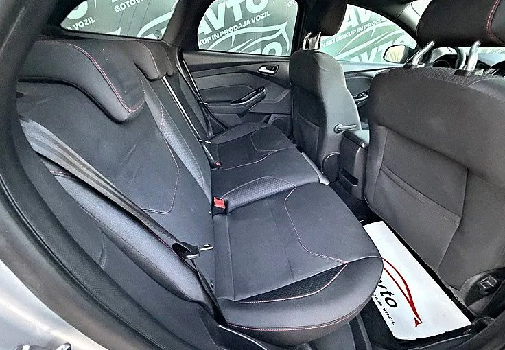 Zunanja slika - Ford Focus - Karavan 1.0 EcoBoost ST-Line Avt.NAVI+2ZONE+BT+TOP - 11