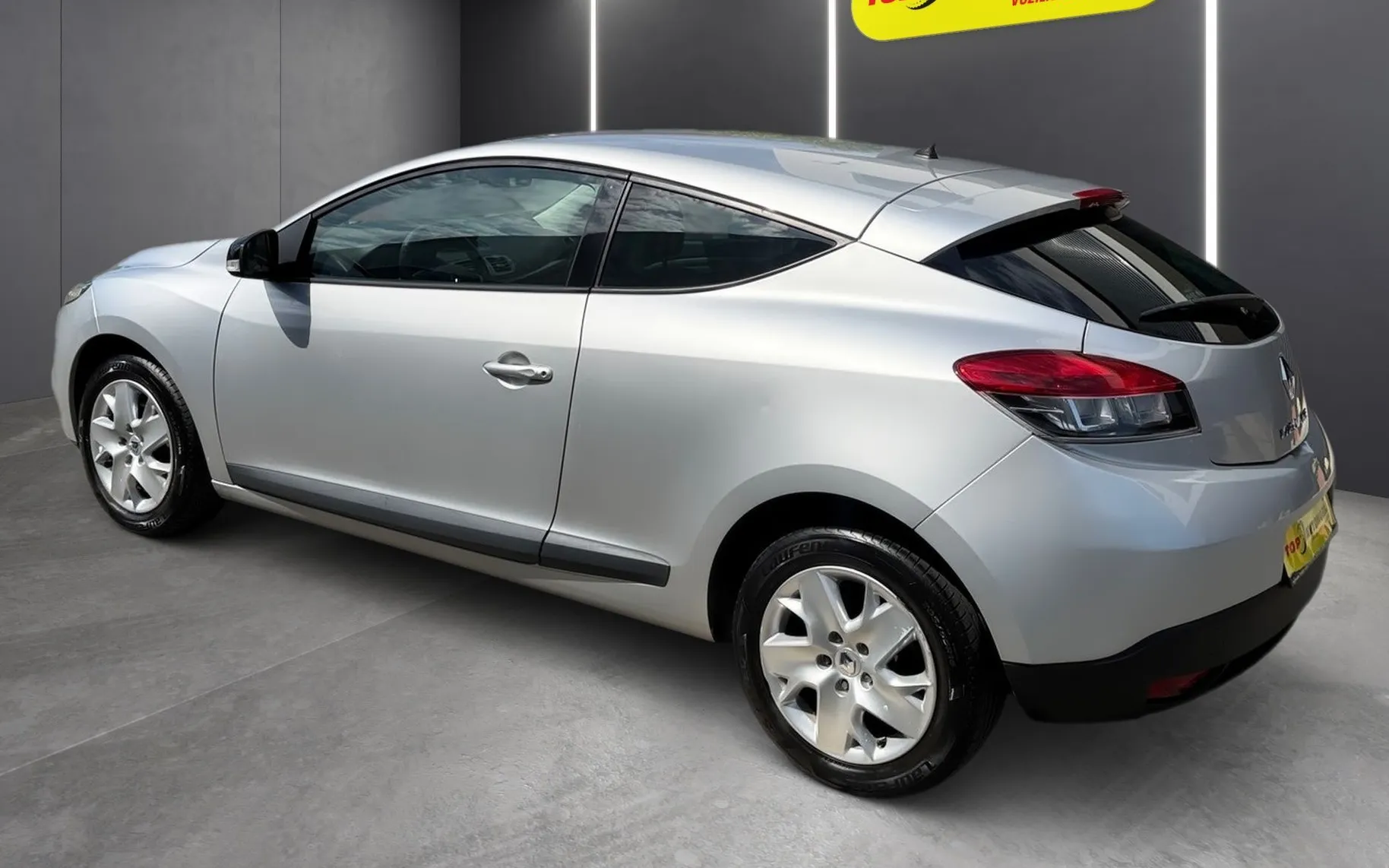 Zunanja slika - Renault Mégane - Megane 1.6 16V SLOVENSKO VOZILO REDNO SERVISIRANO TOP - 4