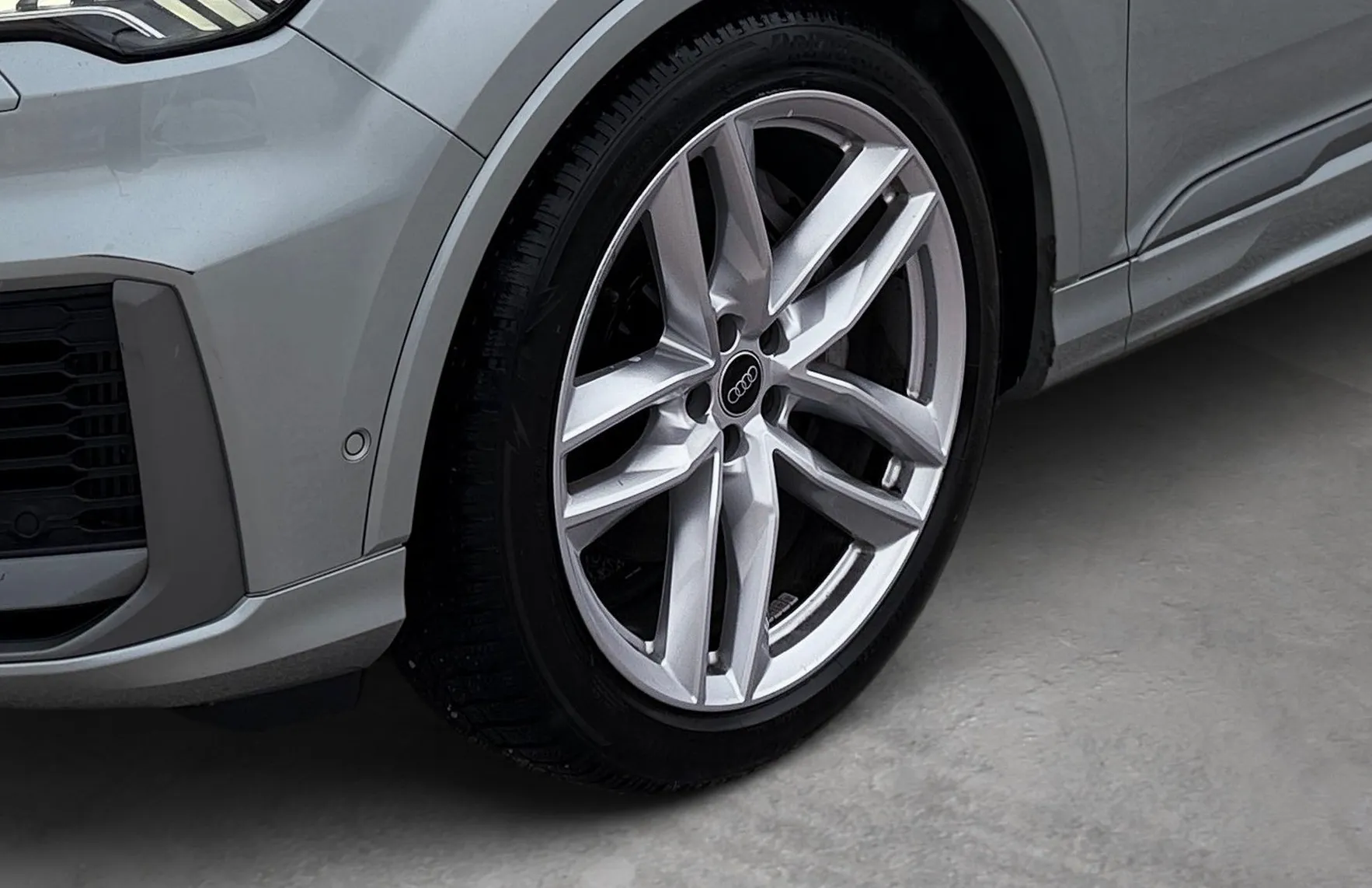 Zunanja slika - Audi Q7 - 55 TFSI quattro S-line Panorama - Soft close - 6
