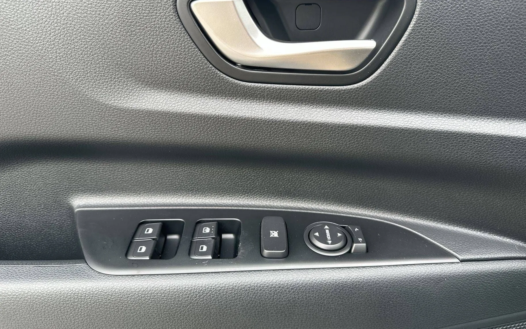 Zunanja slika - KIA Stonic - 1.0 T-GDi LX Life DCT - 13