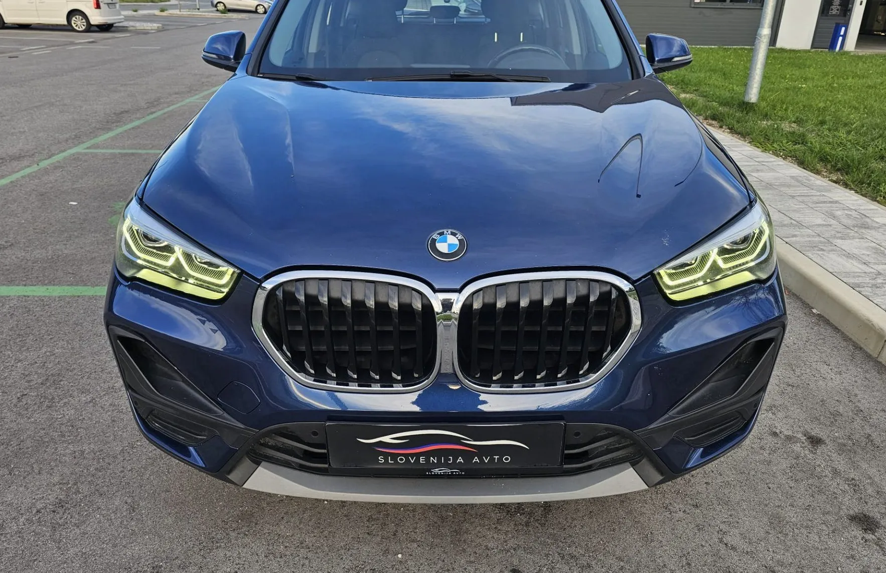 Zunanja slika - BMW X1 - serija : xDrive18d Advantage|navi|el prtljažnik|fulLED|alu - 2