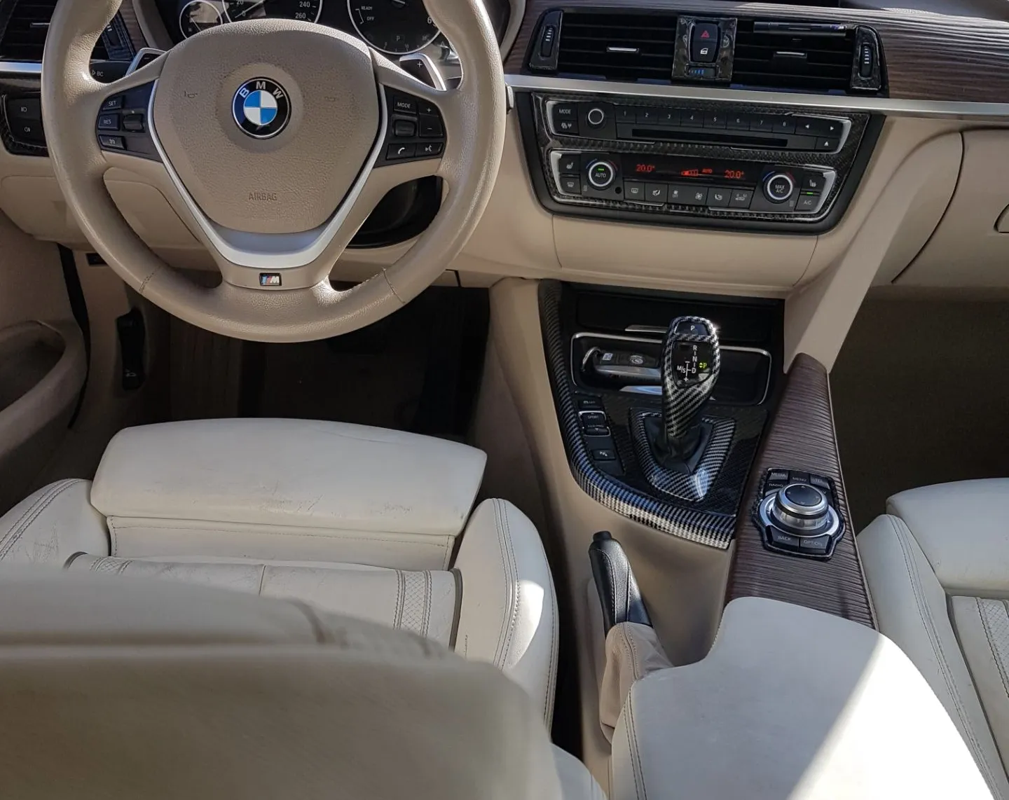 Zunanja slika - BMW Serija 3 - 320d xDrive Touring AUT - 12