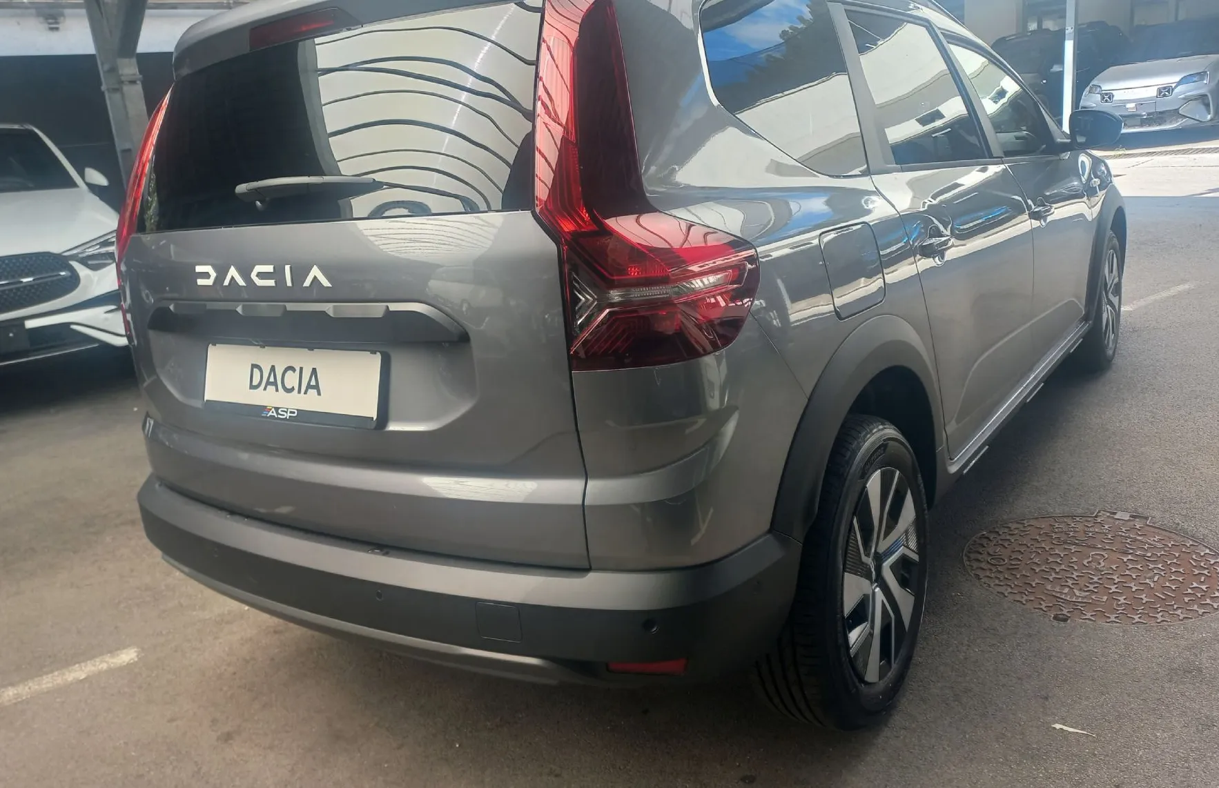 Zunanja slika - Dacia Jogger - 1.0 TCe 110 Expression 7-Sed. - 3