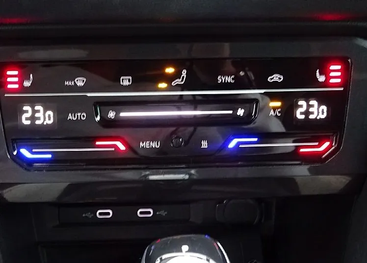 Zunanja slika - VW Tiguan - 2.0 TDI DSG URBAN SPORT 150KM - KOT NOV-WEBASTO- - 16