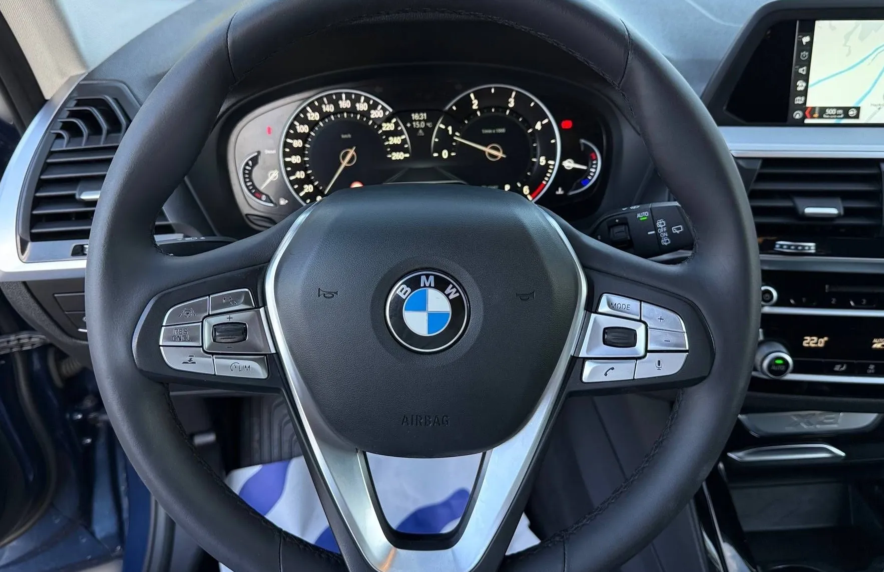 Zunanja slika - BMW X3 - serija : xDrive 20d FULL LED NAVIGACIJA TEMPOMAT PDC TOP - 10