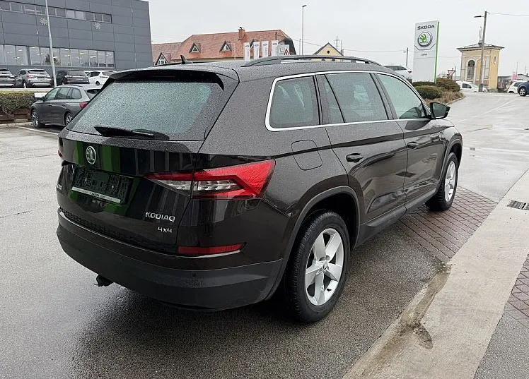 Zunanja slika - Škoda Kodiaq - Ambition 2.0 TDI 110kW 4X4- SLO. - VELIK SERVIS - - 7