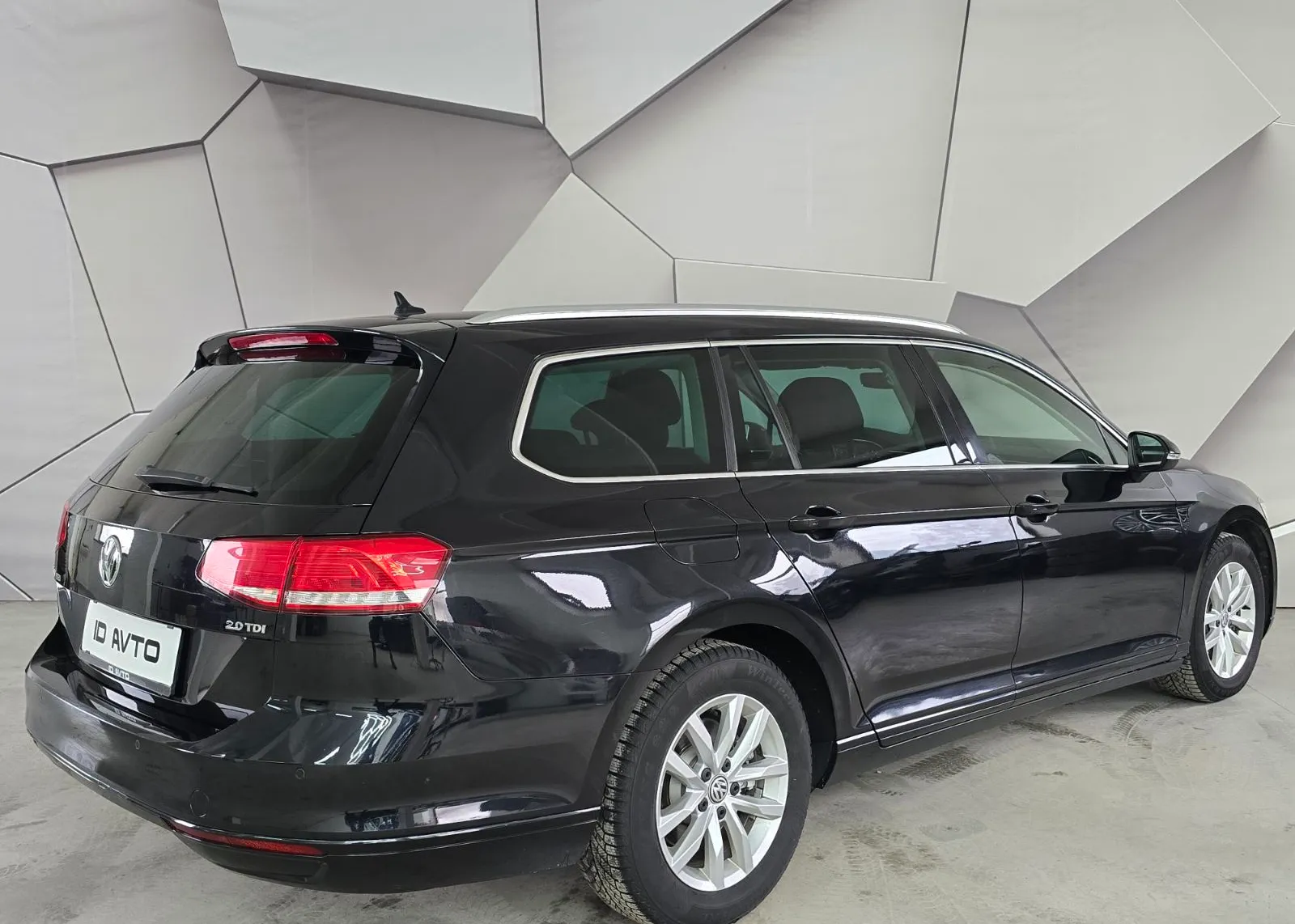 Zunanja slika - VW Passat - Variant 2,0 TDI BMT Connect DSG - 3