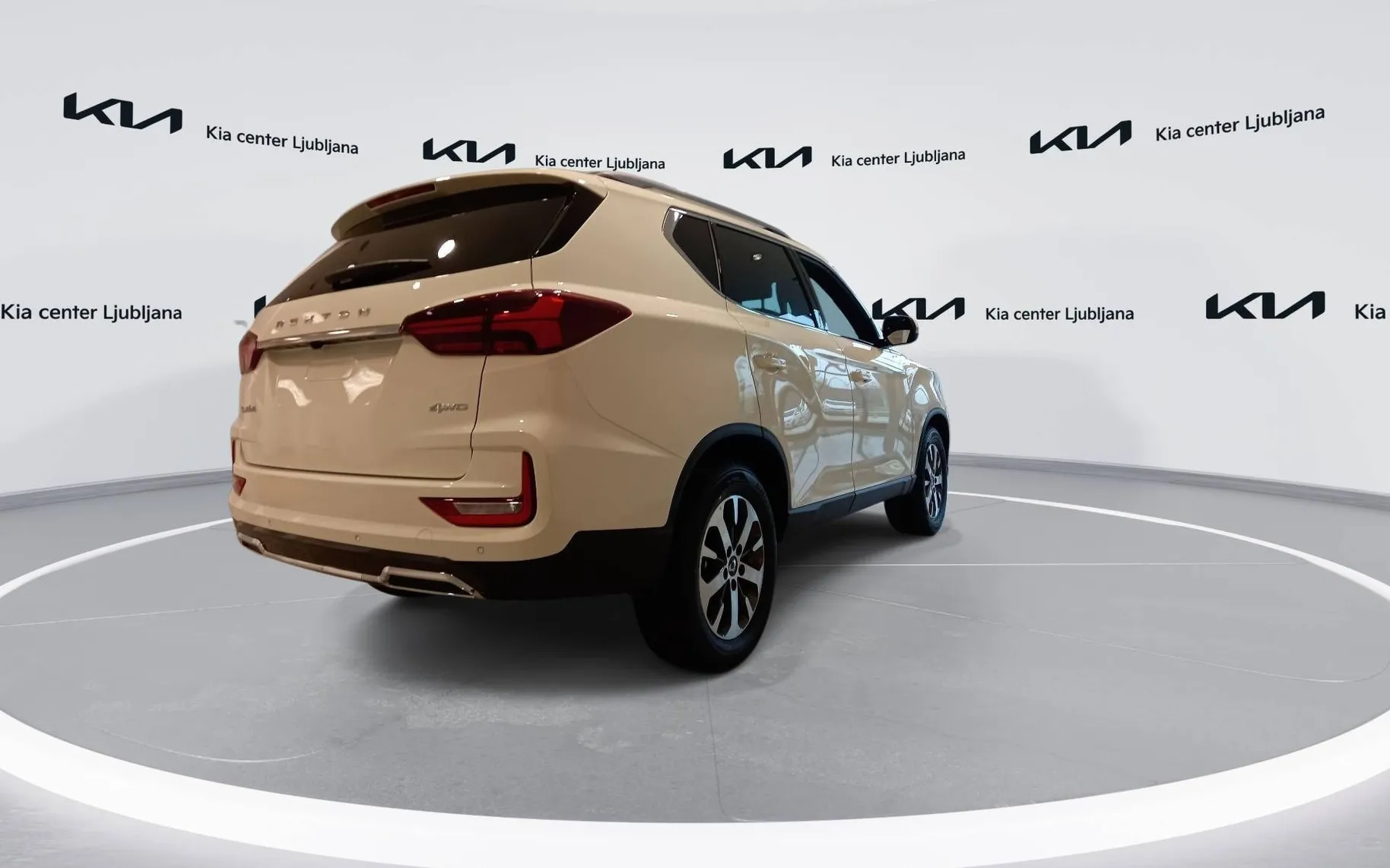 Zunanja slika - SsangYong Rexton - 2.2 XDi Limited+ 4WD AT... - 5