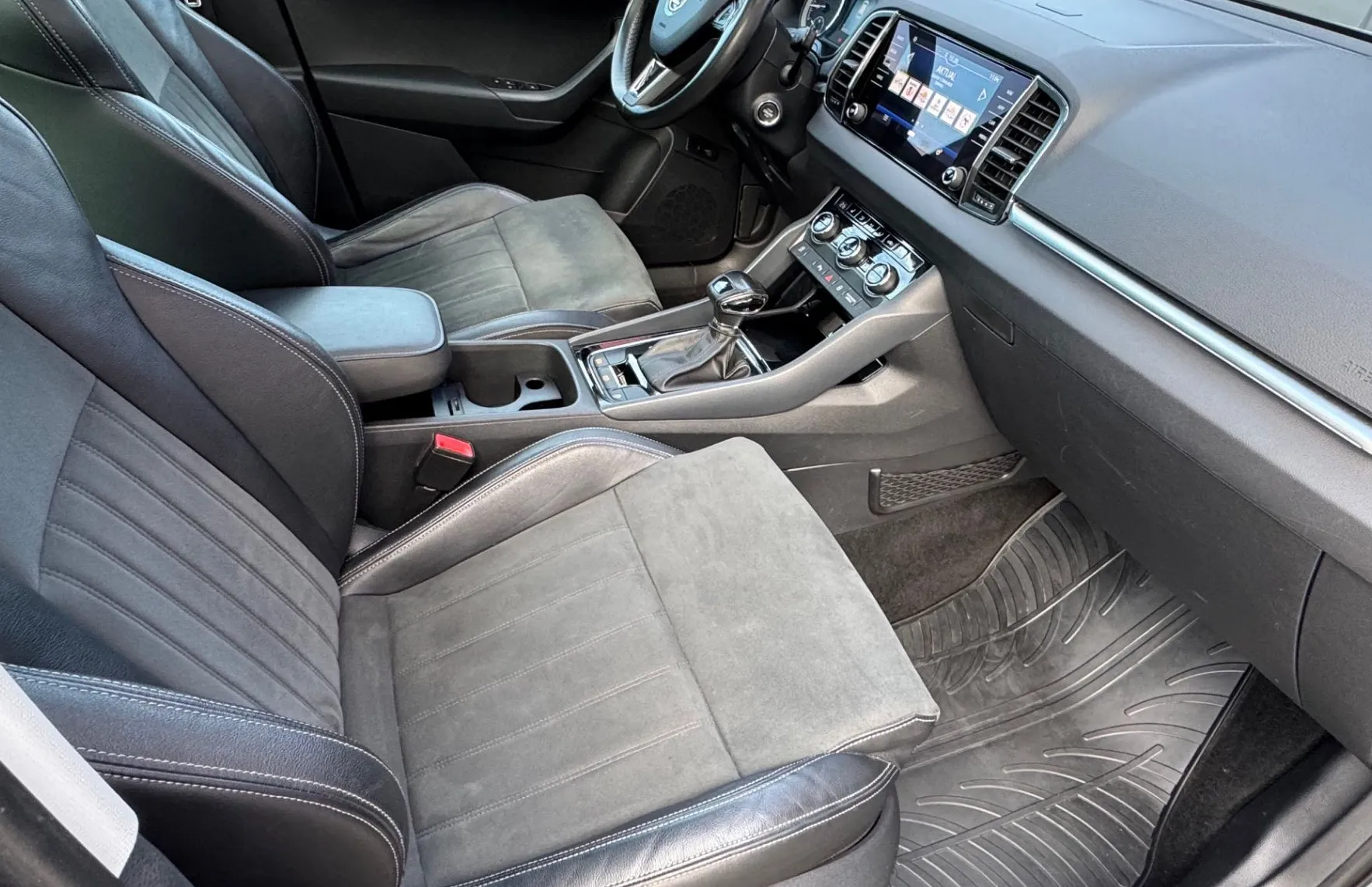 Zunanja slika - Škoda Karoq - Style 1.6 TDI DSG - 11