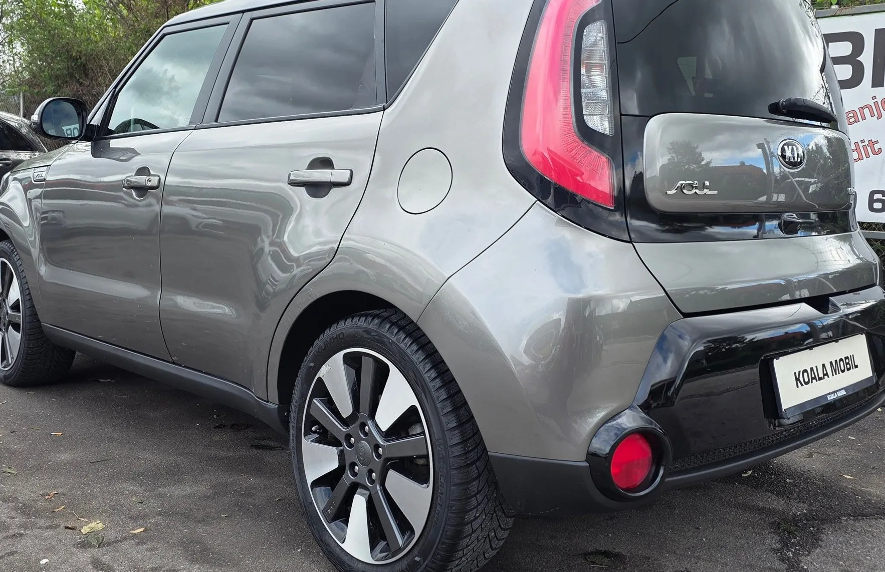 Zunanja slika - KIA Soul - 1.6 CRDi EX LED-KAMERA-ALU-2.LASTNIK - 6