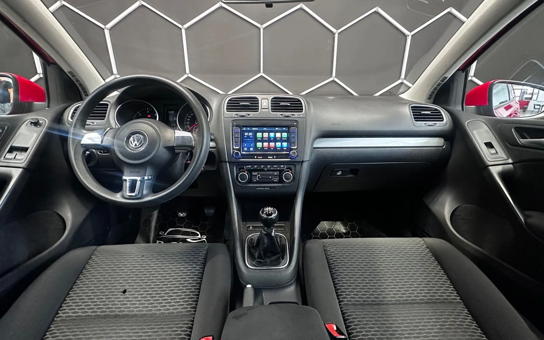 Notranja slika - Volkswagen Golf - 1.6 TDI - 8