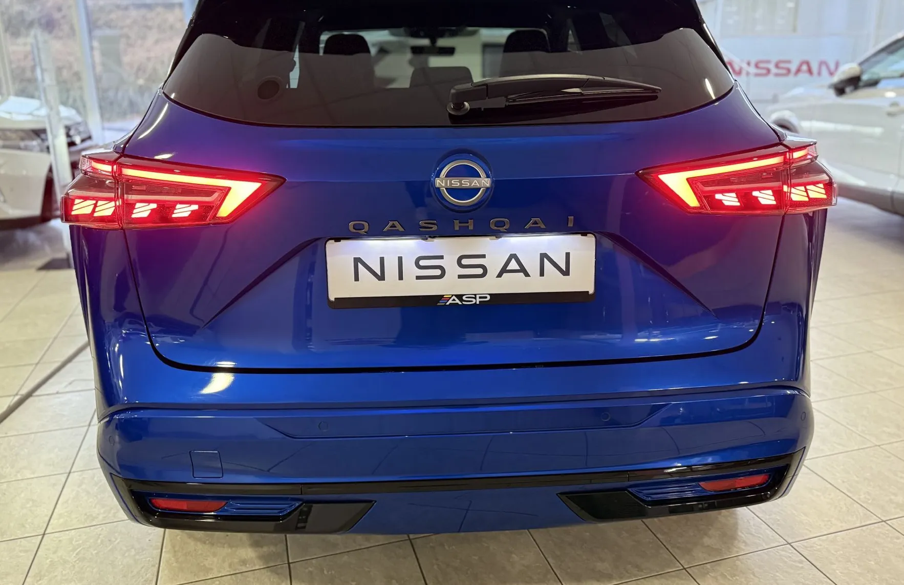 Zunanja slika - Nissan Qashqai - 1.3 DIG-T Mild Hyb.158 2WD X-Tr.N-DESIGN - 5