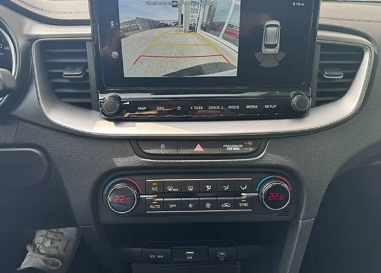 Zunanja slika - KIA Ceed - SW 1.5 T-GDi LX Champion+ ISG. M T 103 kW - 5