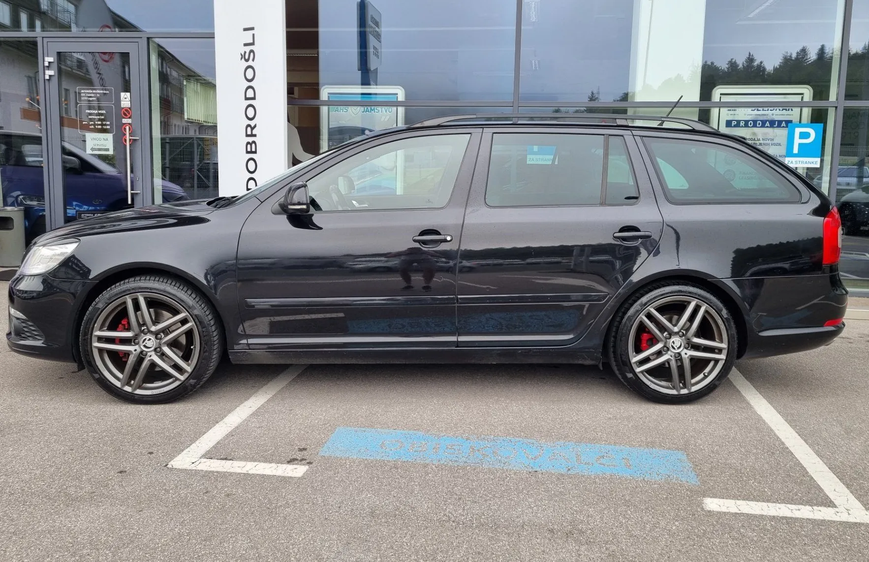 Zunanja slika - Škoda Octavia - Combi 2.0 TDI VRS - SLOVENSKI + 1. LASTNIK - 4