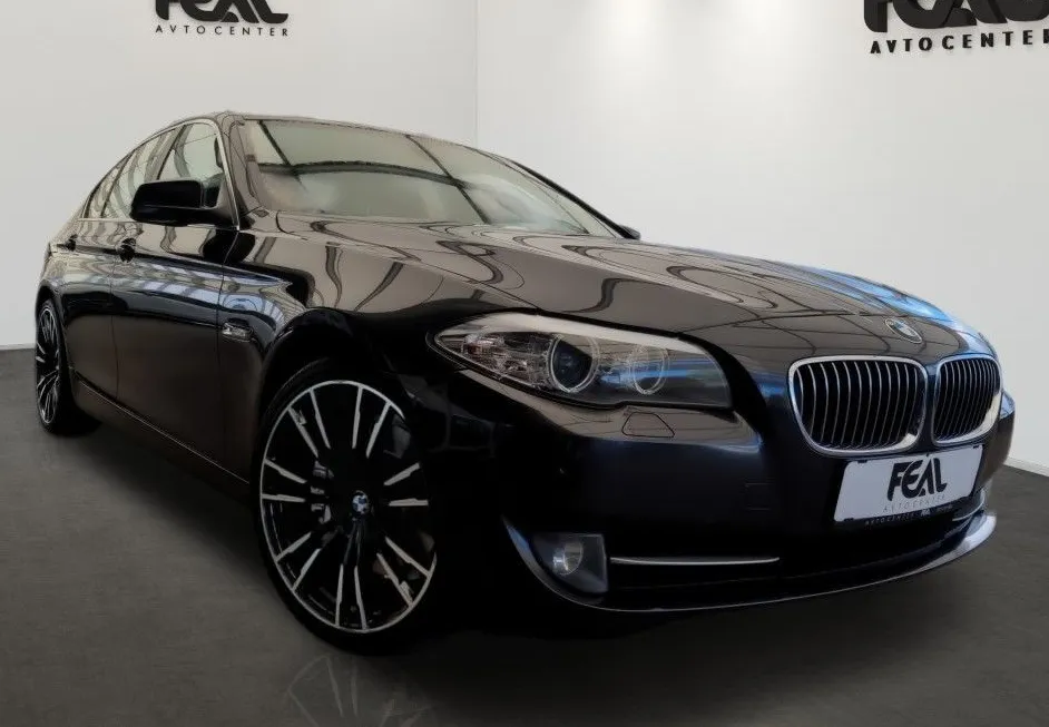 Zunanja slika - BMW Serija 5 - : 525d-V6-AVT-LIMUZINA-XENON-NAVI-PDC-TEMPOMAT-KRO - 2