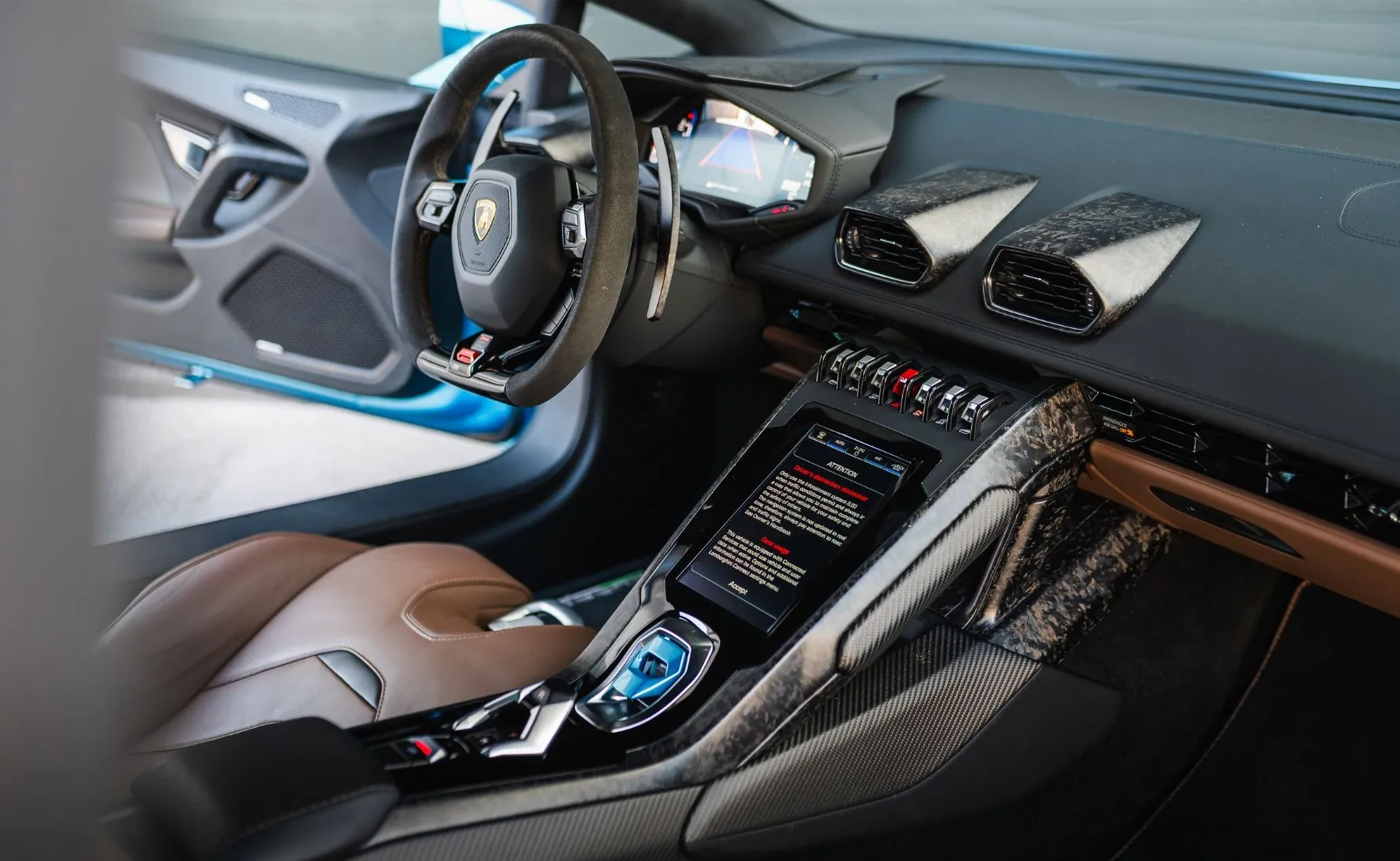 Zunanja slika - Lamborghini Huracan - EVO AWD AZZURO TERZO - 15