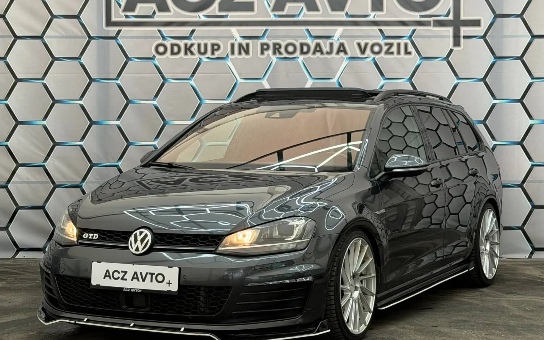 Zunanja slika - Volkswagen Golf Variant - 2.0 GTD•XENON•PANO•KEYLESS•MAXTON•REMUS•NAVI•F1• - 3