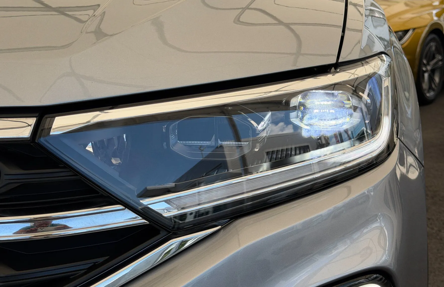 Zunanja slika - Volkswagen T-Roc - Style 1.5 TSI DSG LED-KAMERA-KEYLESS-VIRTUAL - 3