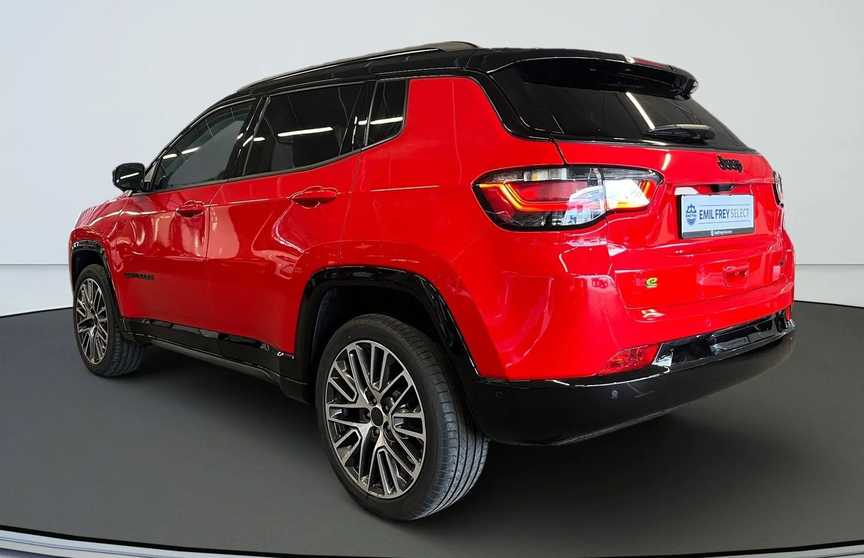 Zunanja slika - Jeep Compass - 1.5 T4 e-Hybrid Summit DCT - 4