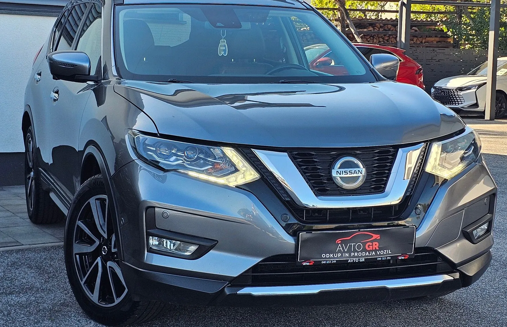Zunanja slika - Nissan X-Trail - 4WD 1.7 dCi Tekna X-Tronic- LED-PANO-GR.SED.-1.LAS - 14