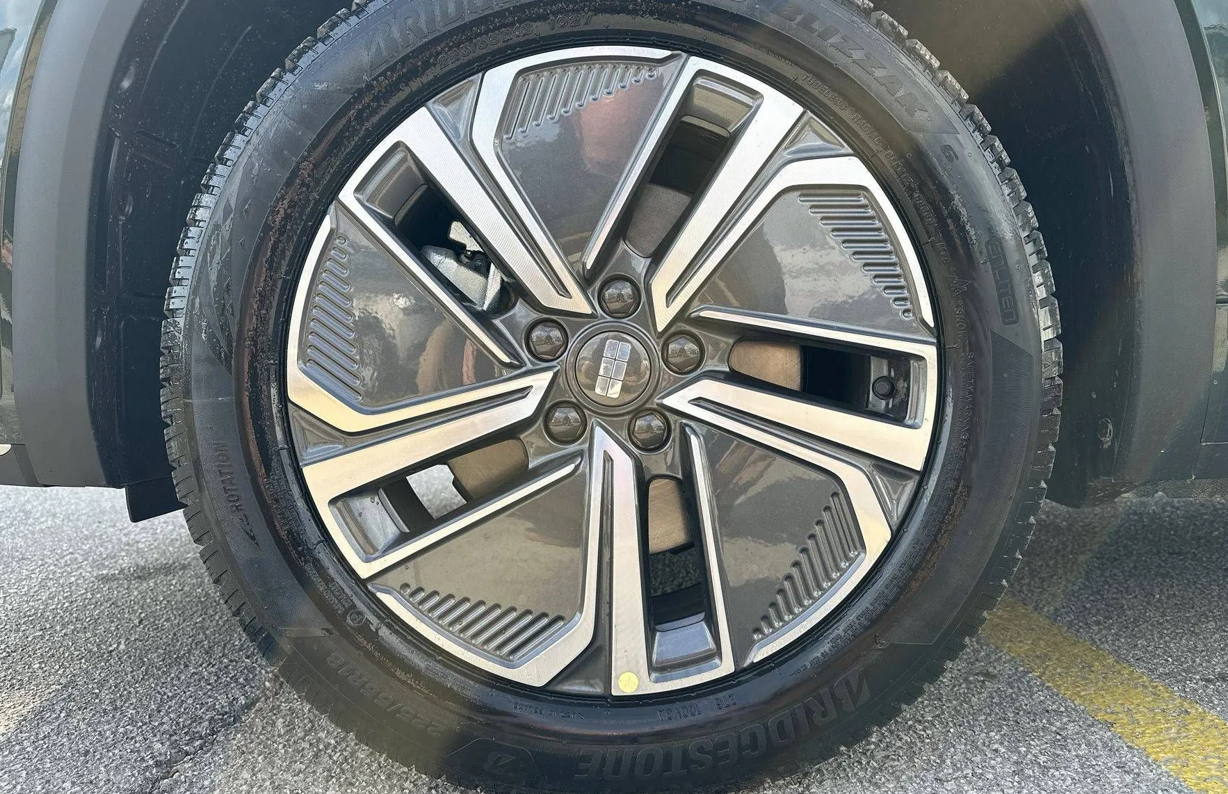 Zunanja slika - Geely StarRay EM-i - Plug-In Hybrid 1.5 Max Avt - 8