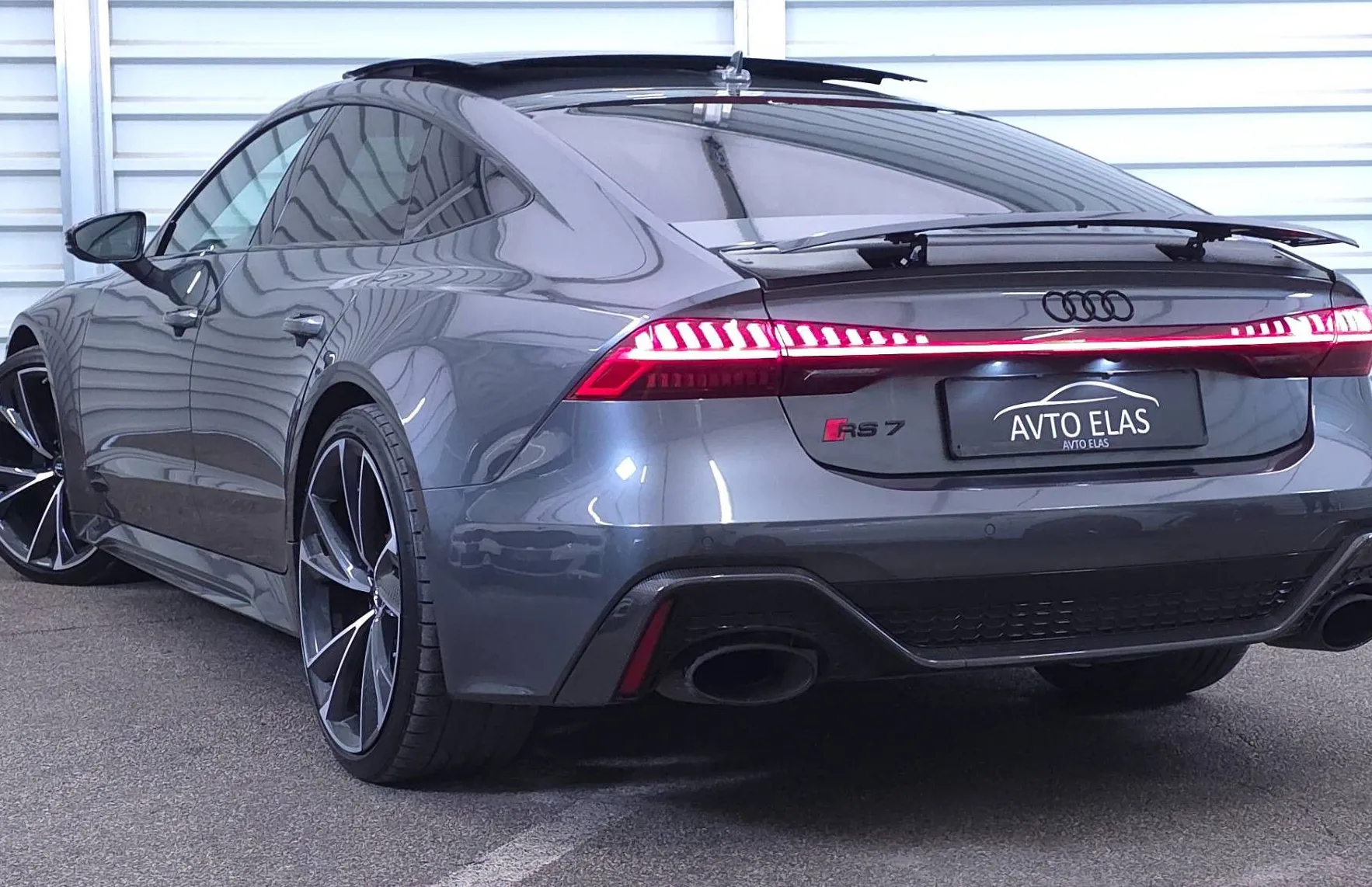 Zunanja slika - Audi RS7 - KERAMIKA - KARBON - PANO - NIGHT VISION - KAMERA.. - 4