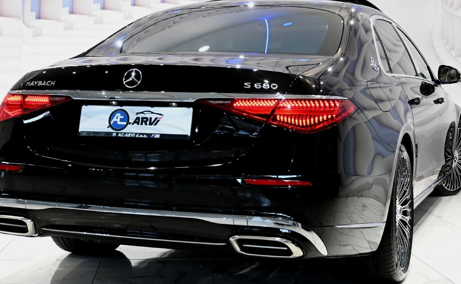 Zunanja slika - Mercedes-Benz S-Razred - MAYBACH-S680.V12-4M-HLAJ-SOFT-PANO-2X-TV. - 4