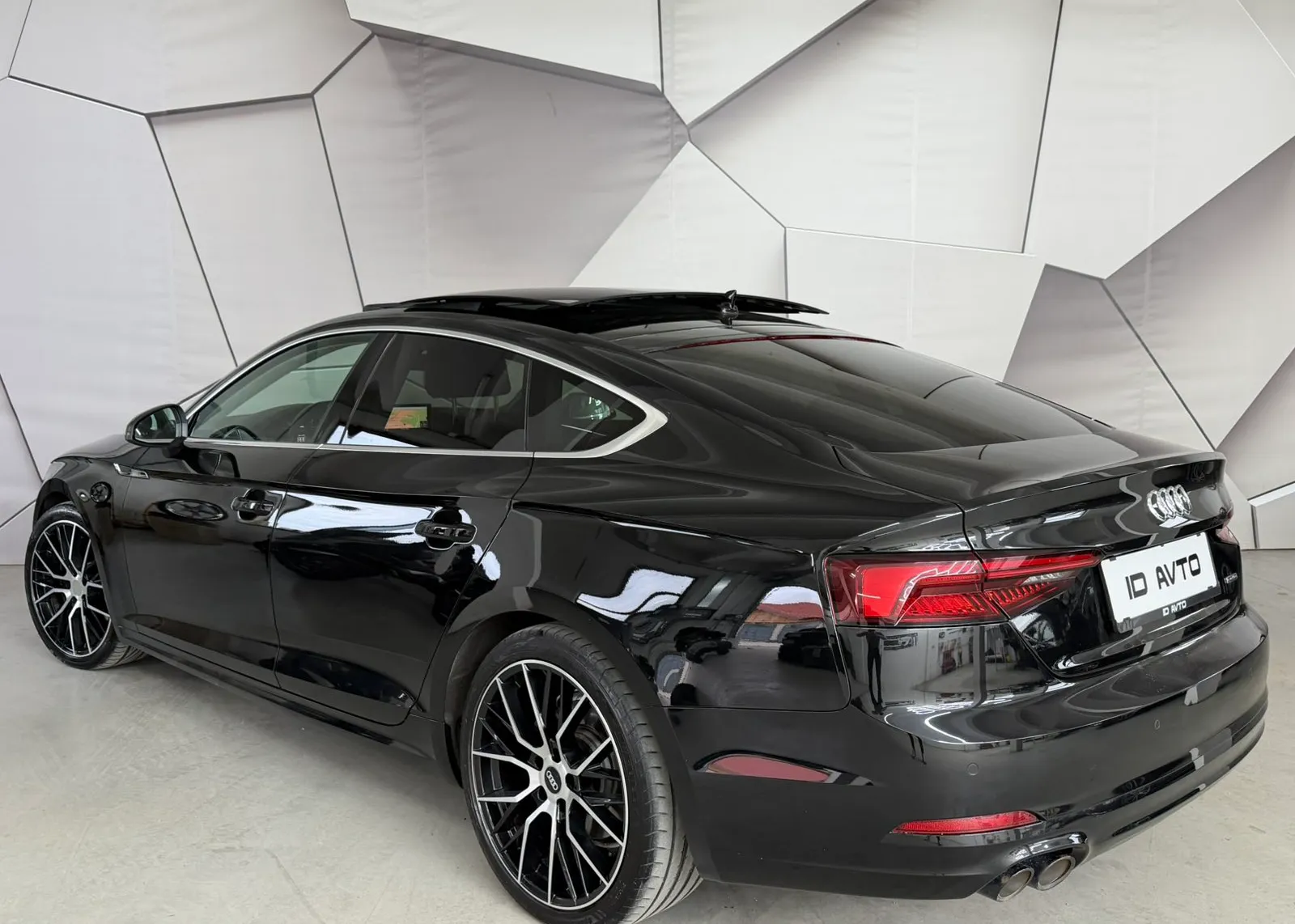 Zunanja slika - Audi A5 - Coupé quattro 2,0 TDI S-tronic - 4