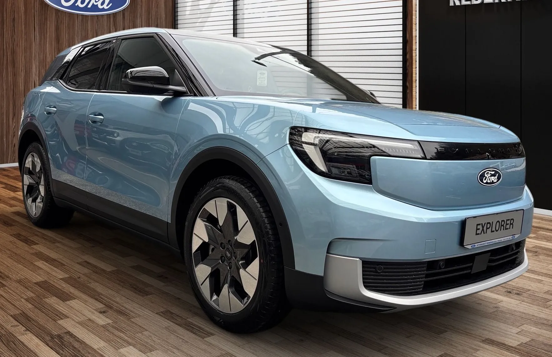 Zunanja slika - Ford Explorer - EV PREMIUM dv elektro79 kWh 250 kW AT AWD - 2