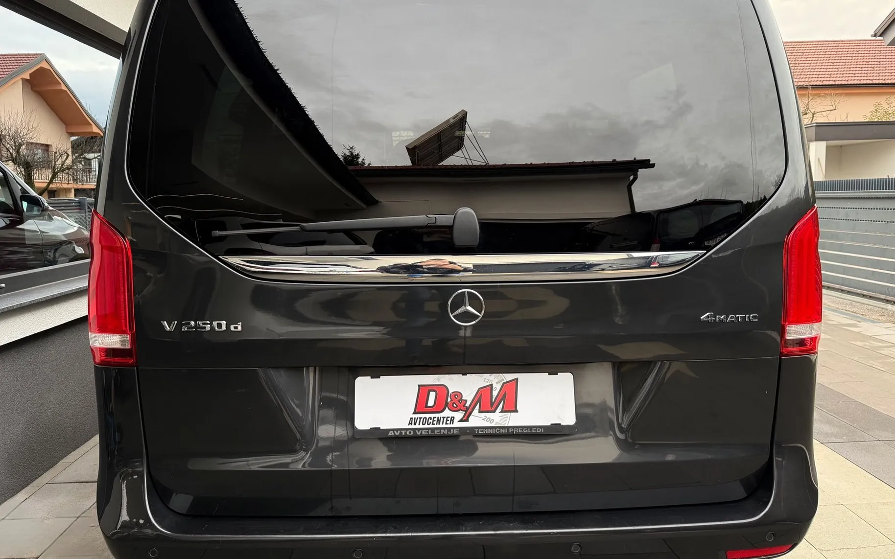 Zunanja slika - Mercedes-Benz V-Razred - V 250 d 4MATIC AVANTGARDE|1.LASTNIK|SLO|PANORAMA - 6