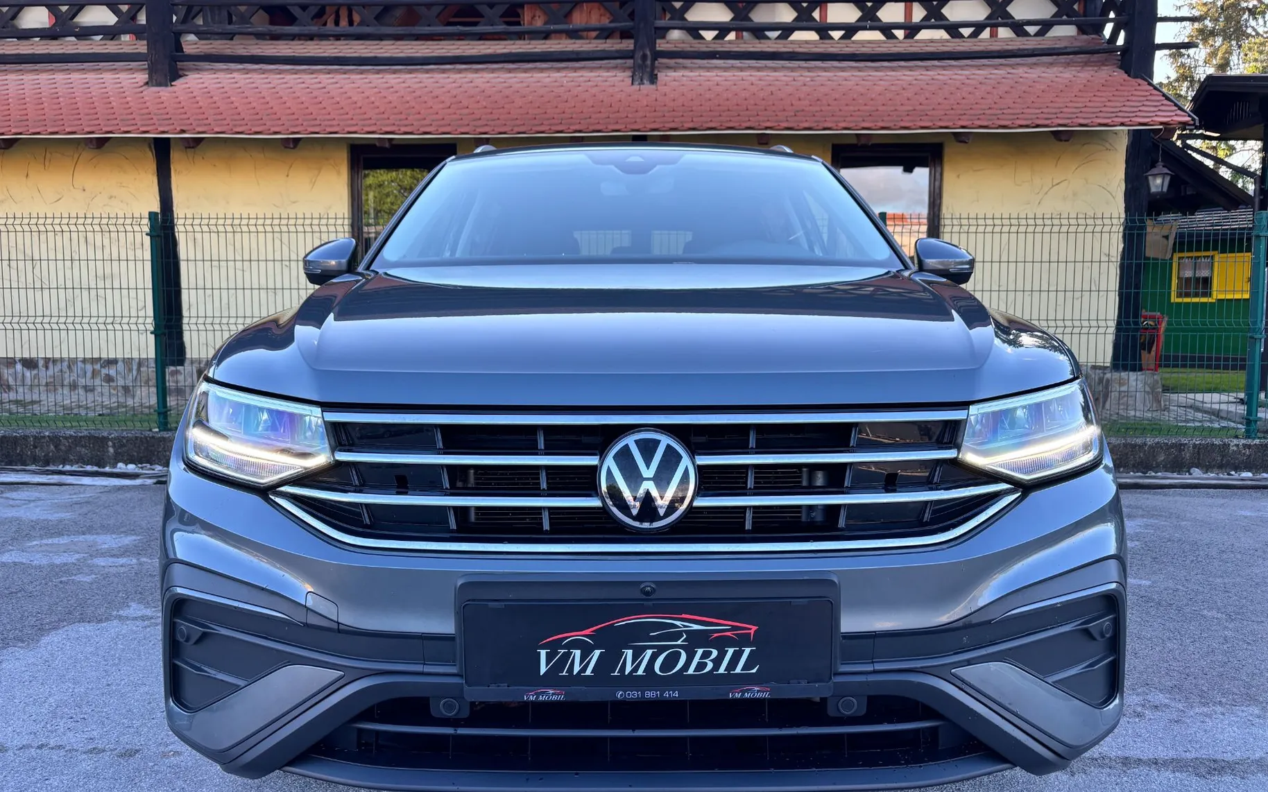 Zunanja slika - Volkswagen Tiguan - 2.0 TDI-1.LAST-7 SEDEŽEV-VIRTUAL-18COL-360 KAMERA - 2
