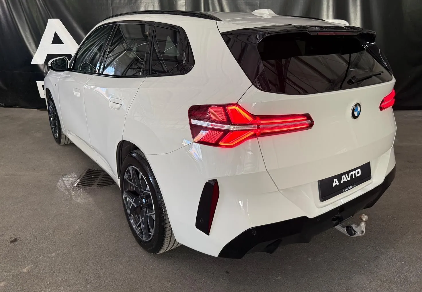 Zunanja slika - BMW X3 - serija : xDrive20d Avt. MSPORT-KAM360-VK-HUD-F.ASSIS.-LED.. - 5