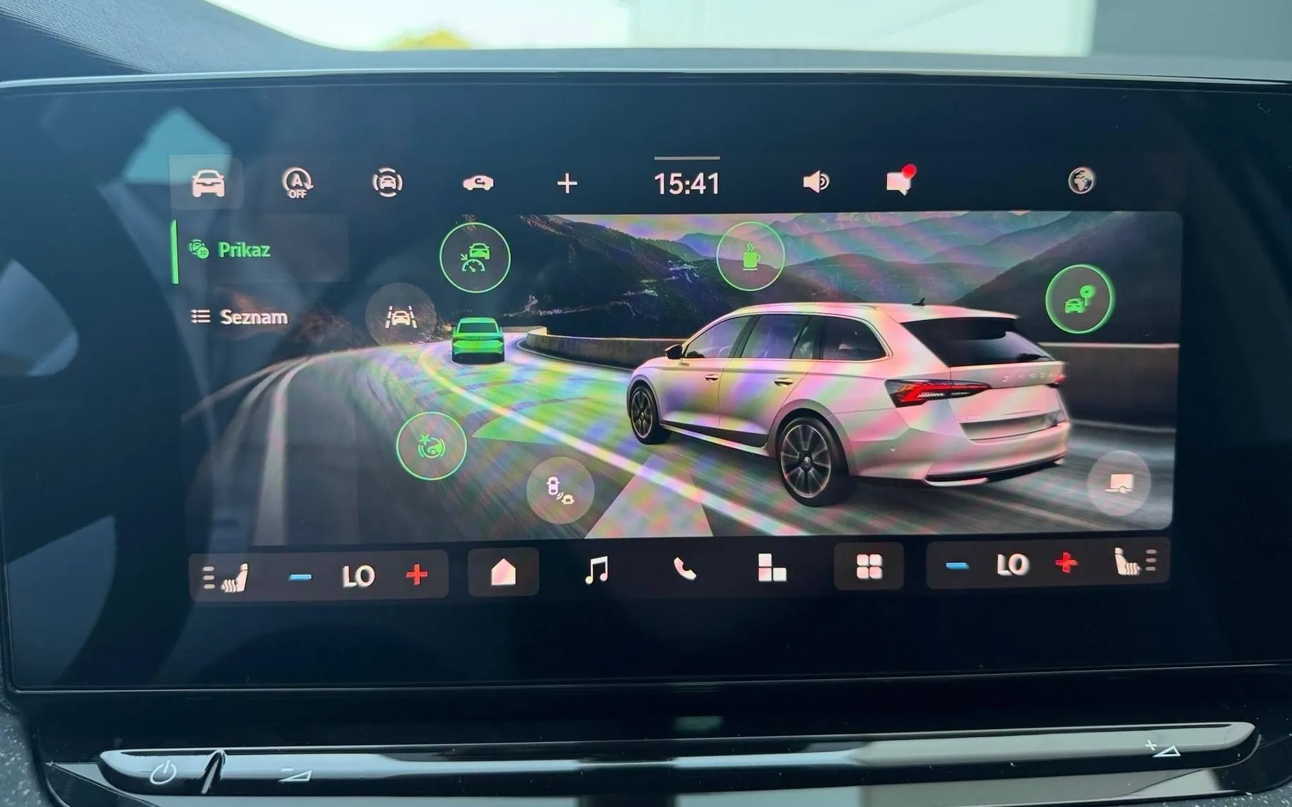 Notranja slika - Škoda Octavia - Combi 1.5 TSI mHEV Family DSG... - 10