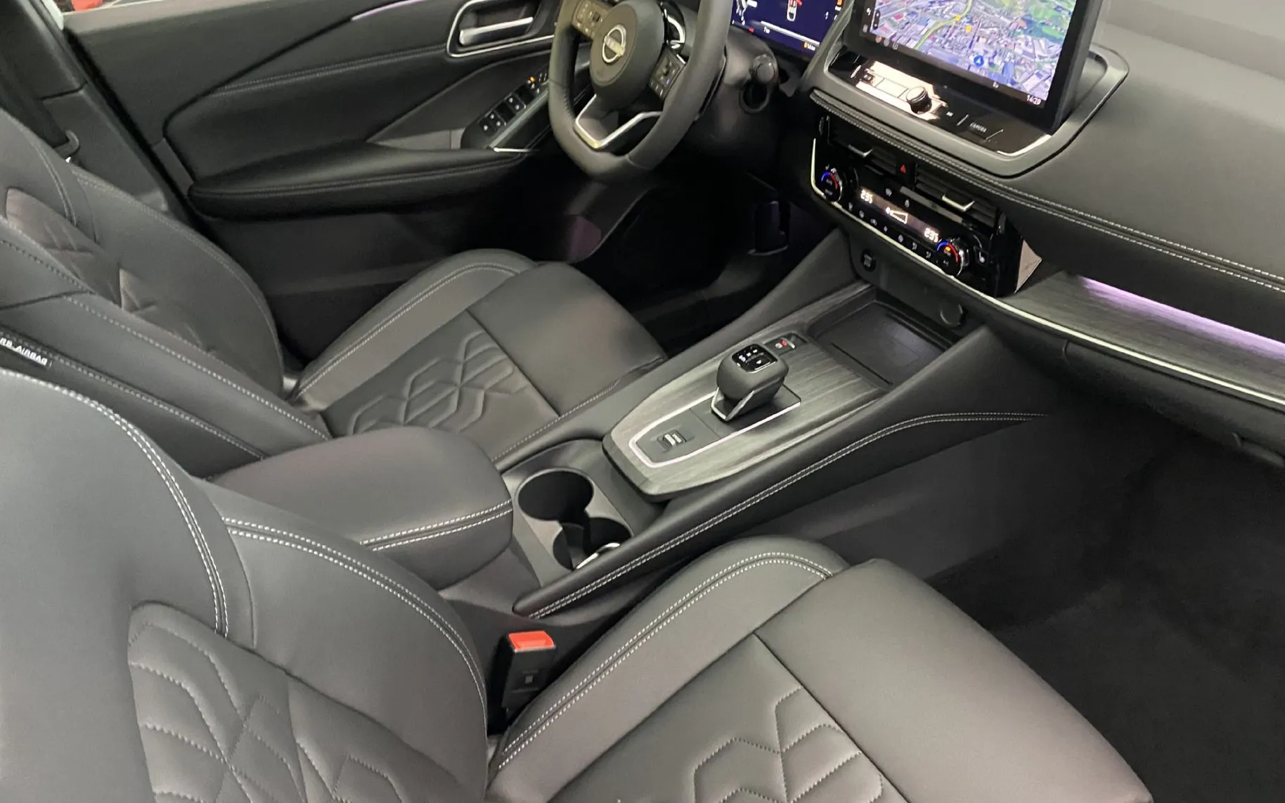 Zunanja slika - Nissan Qashqai - 1.3 DIG-T 158 X-T TEKNA SUN - 18